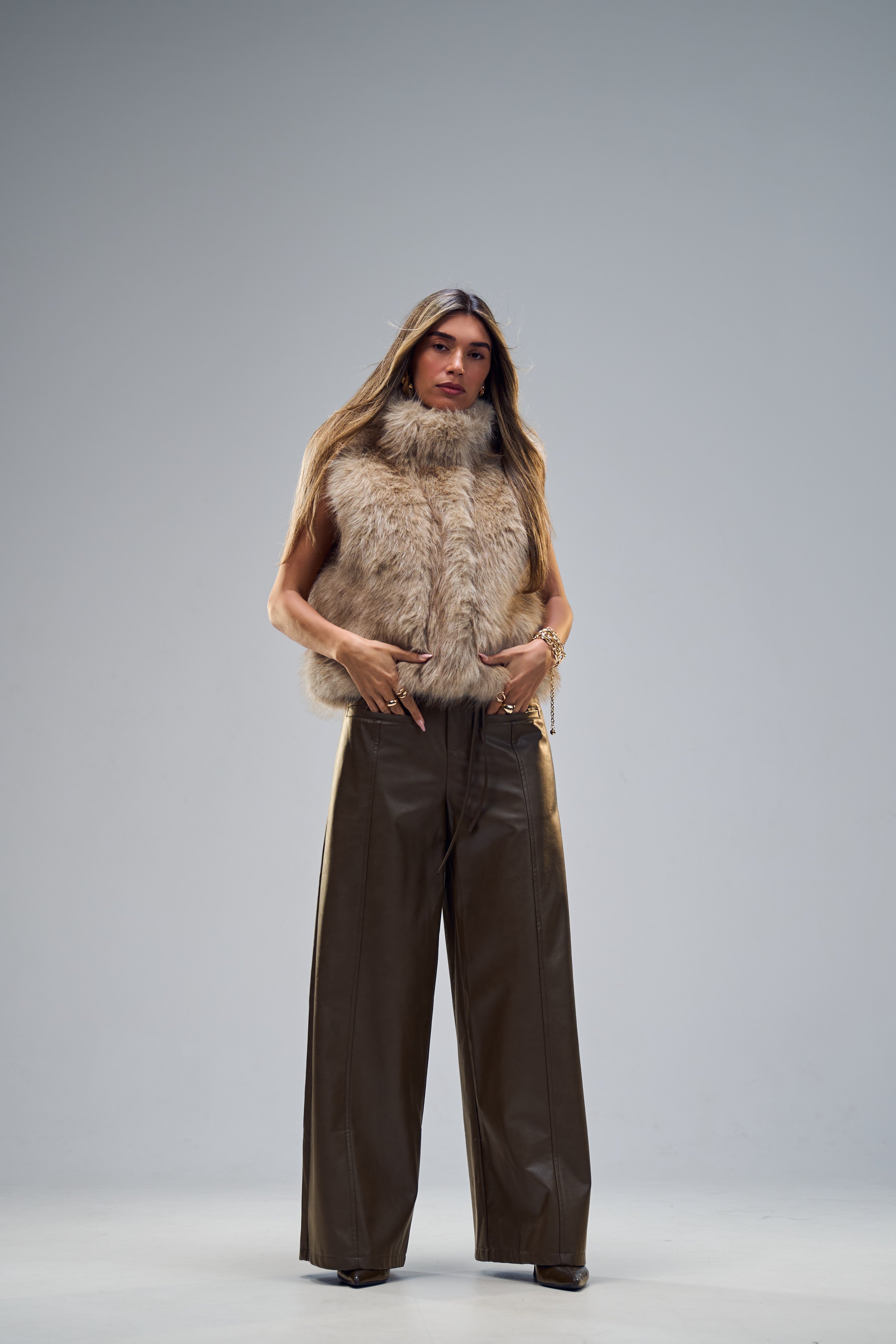 וסט לואיזה דבש