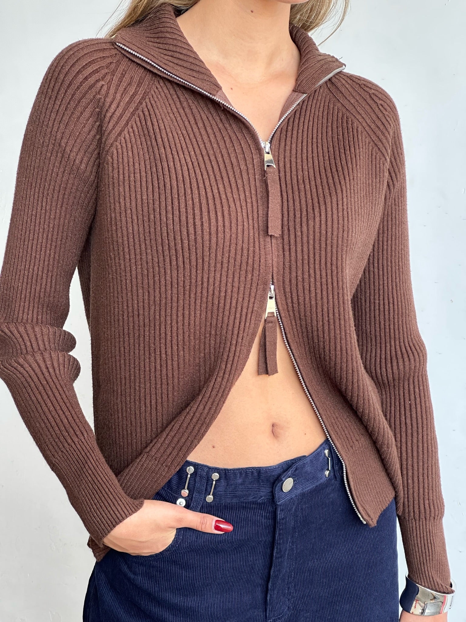 סריג נריה חום