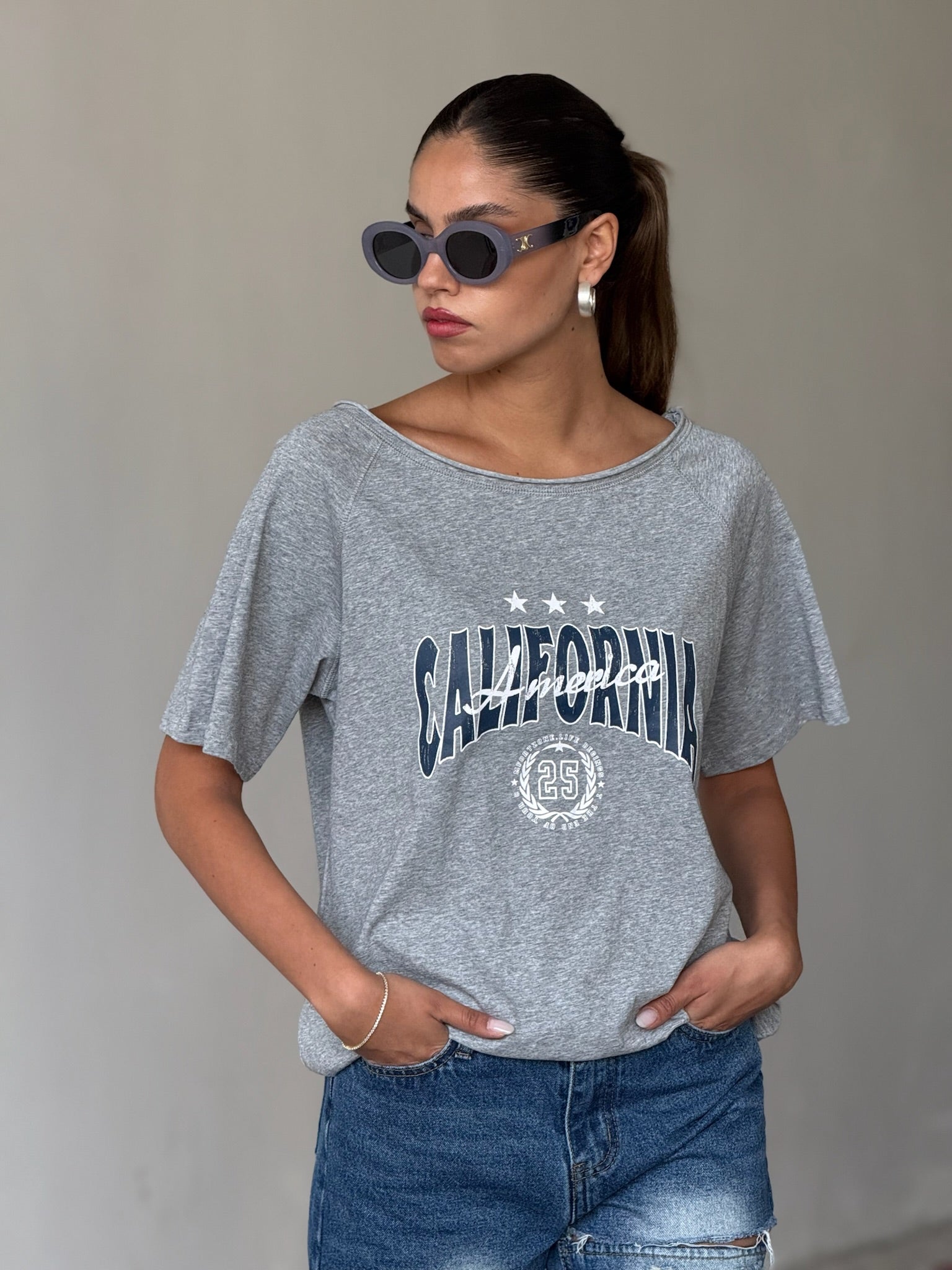 חולצת אגת אפור