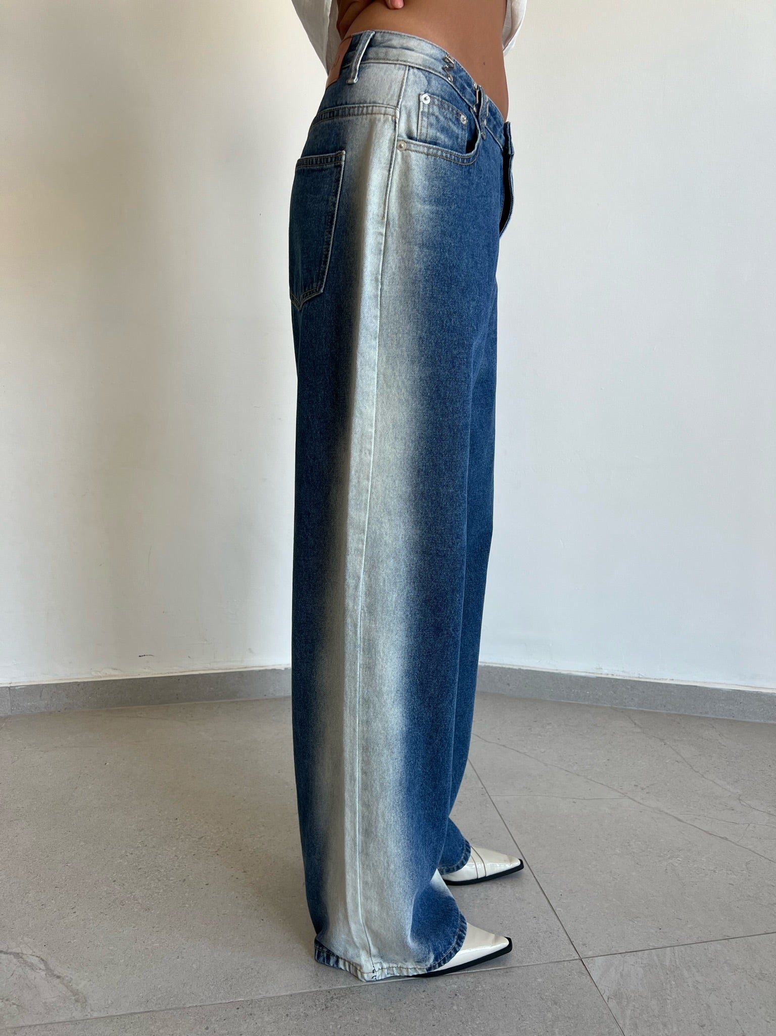 מכנס ג׳ינס מילה