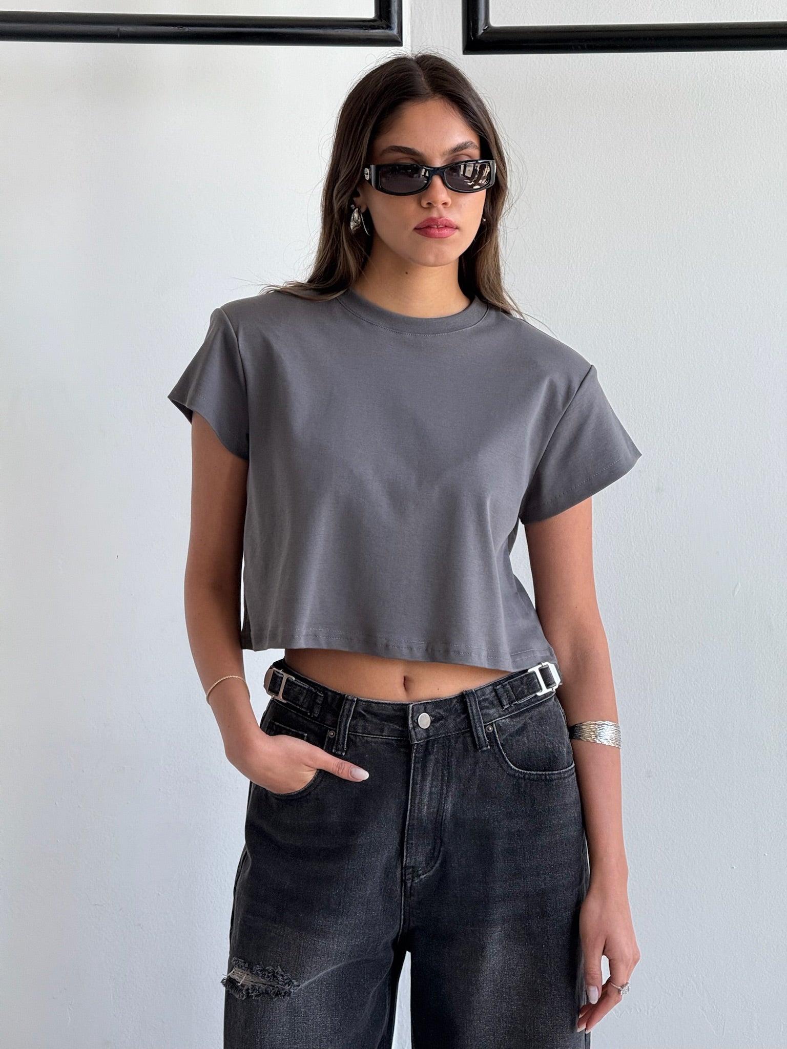 חולצת בילי אפור