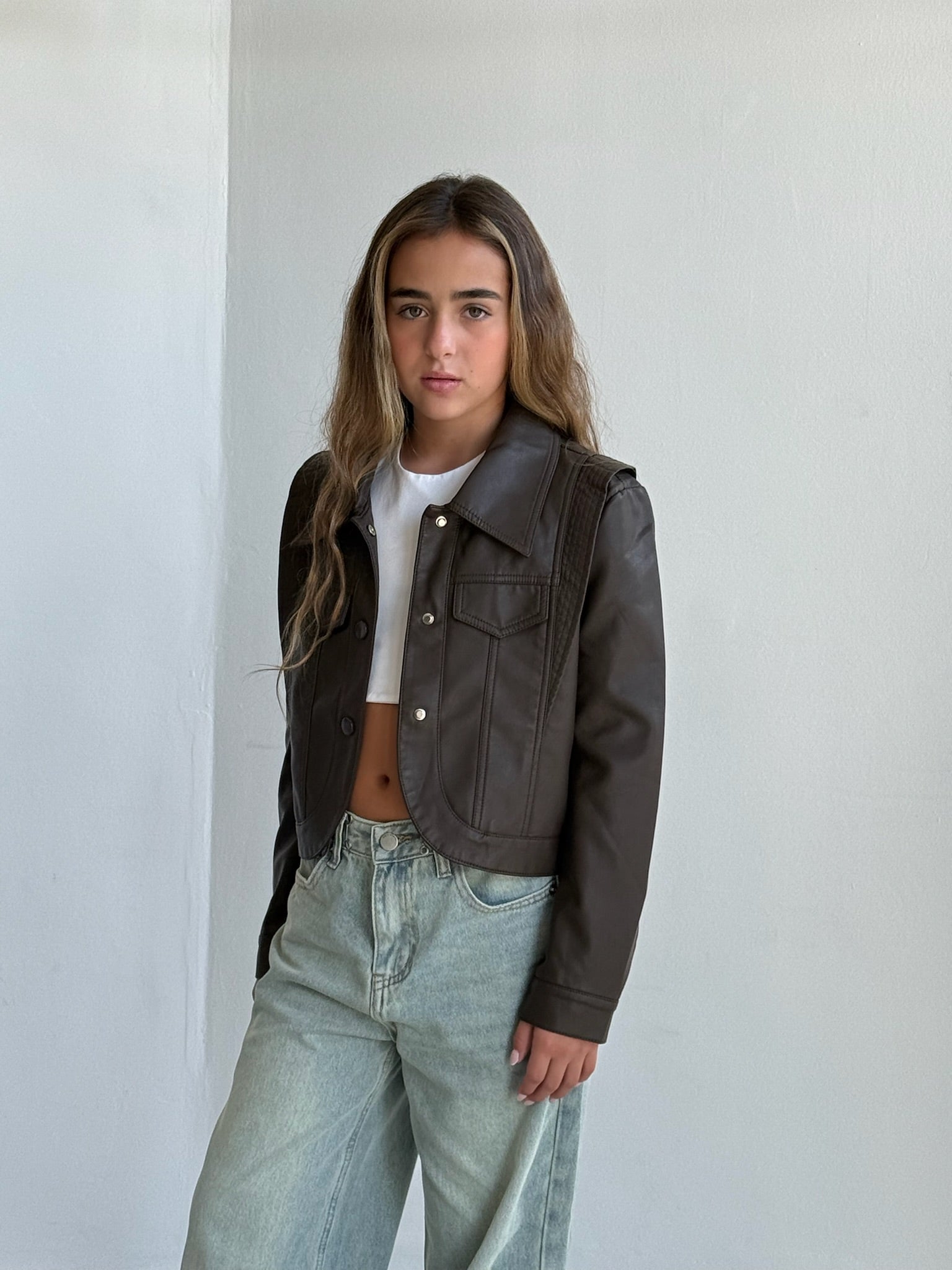 ג׳קט גאיה דמוי עור חום