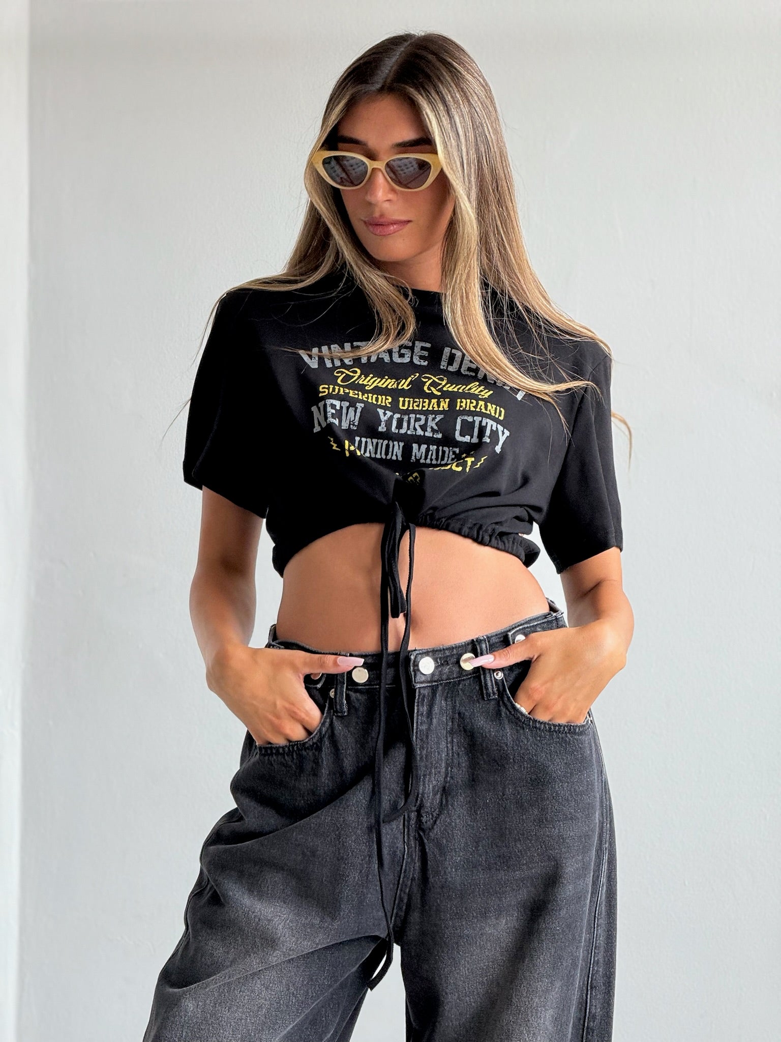 חולצת לילי שחור