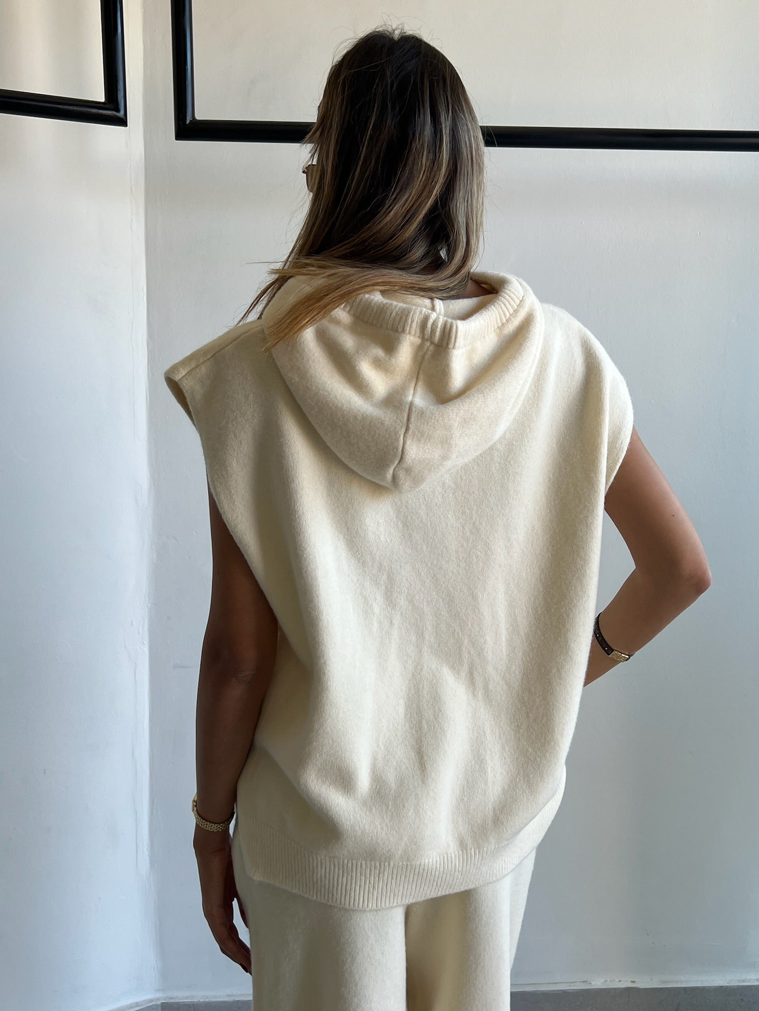 חליפת סריג דוריה שמנת