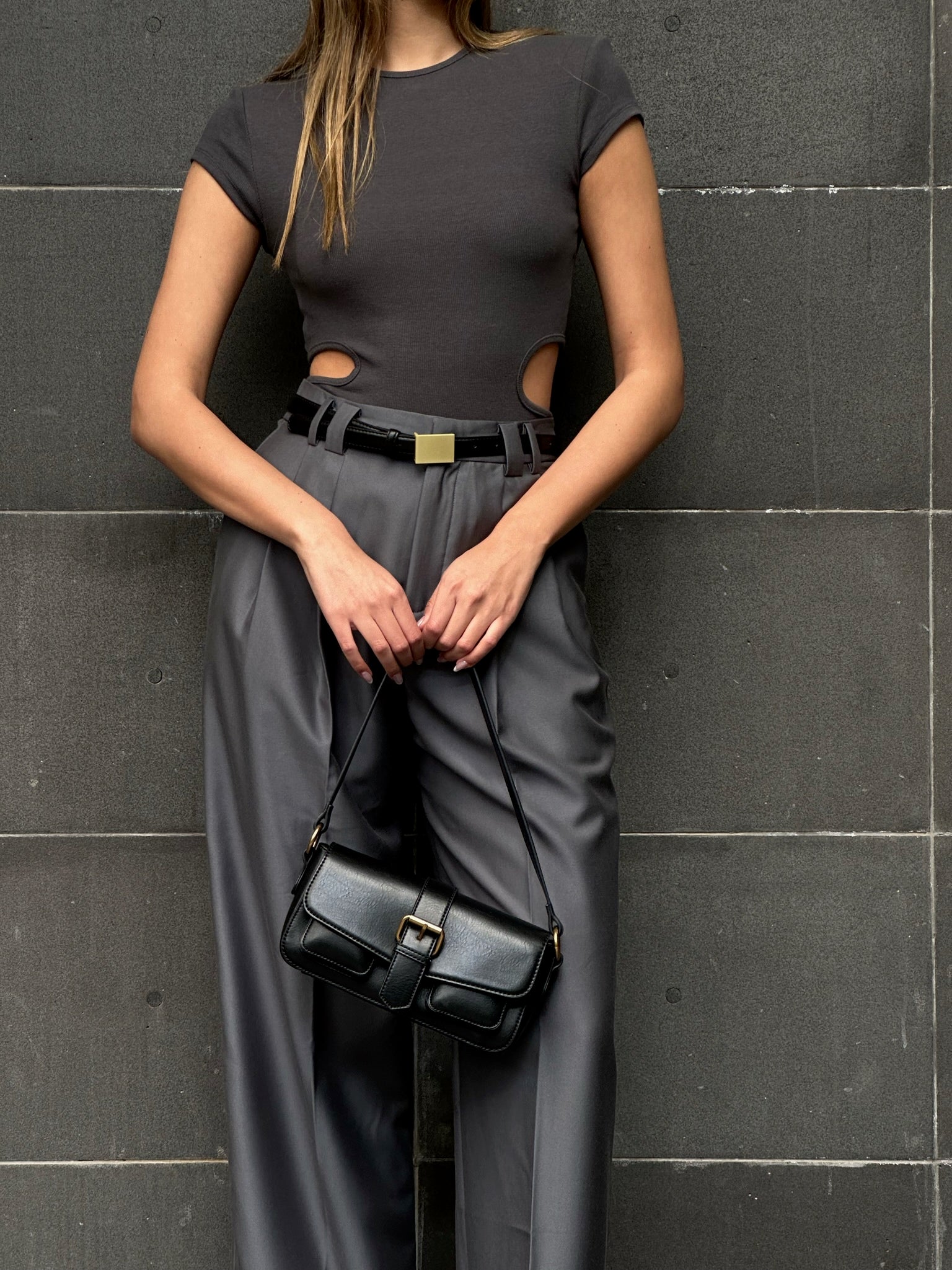 בגד גוף תיאה אפור כהה