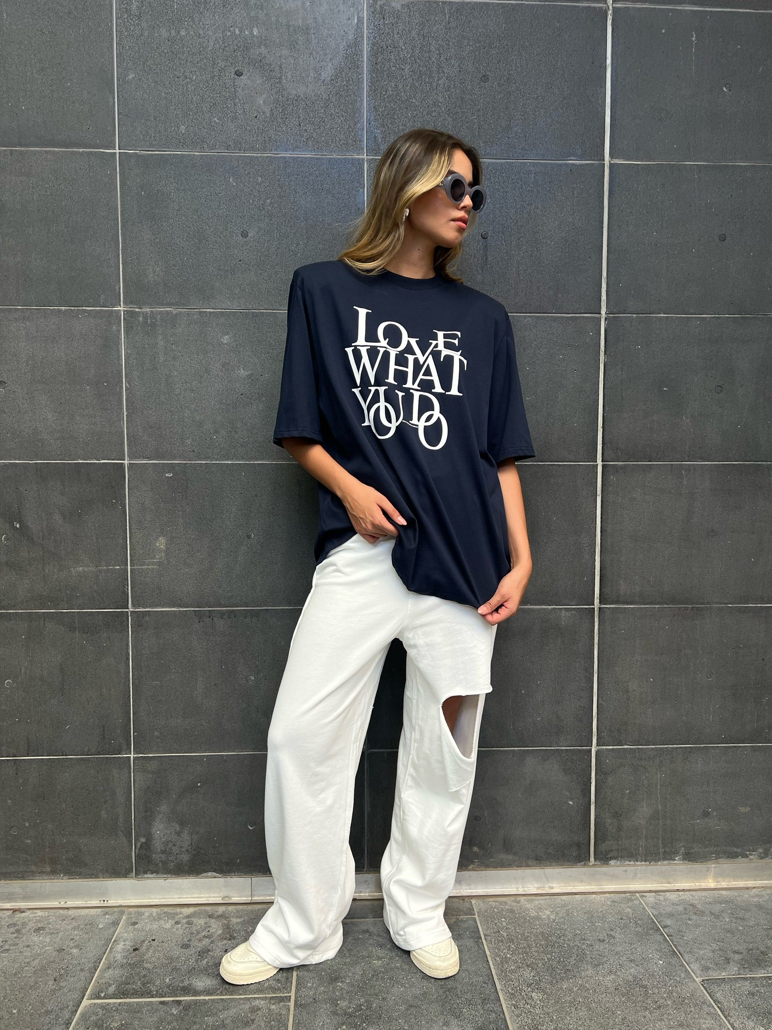 חולצת דנה אוברסייז כחול כהה