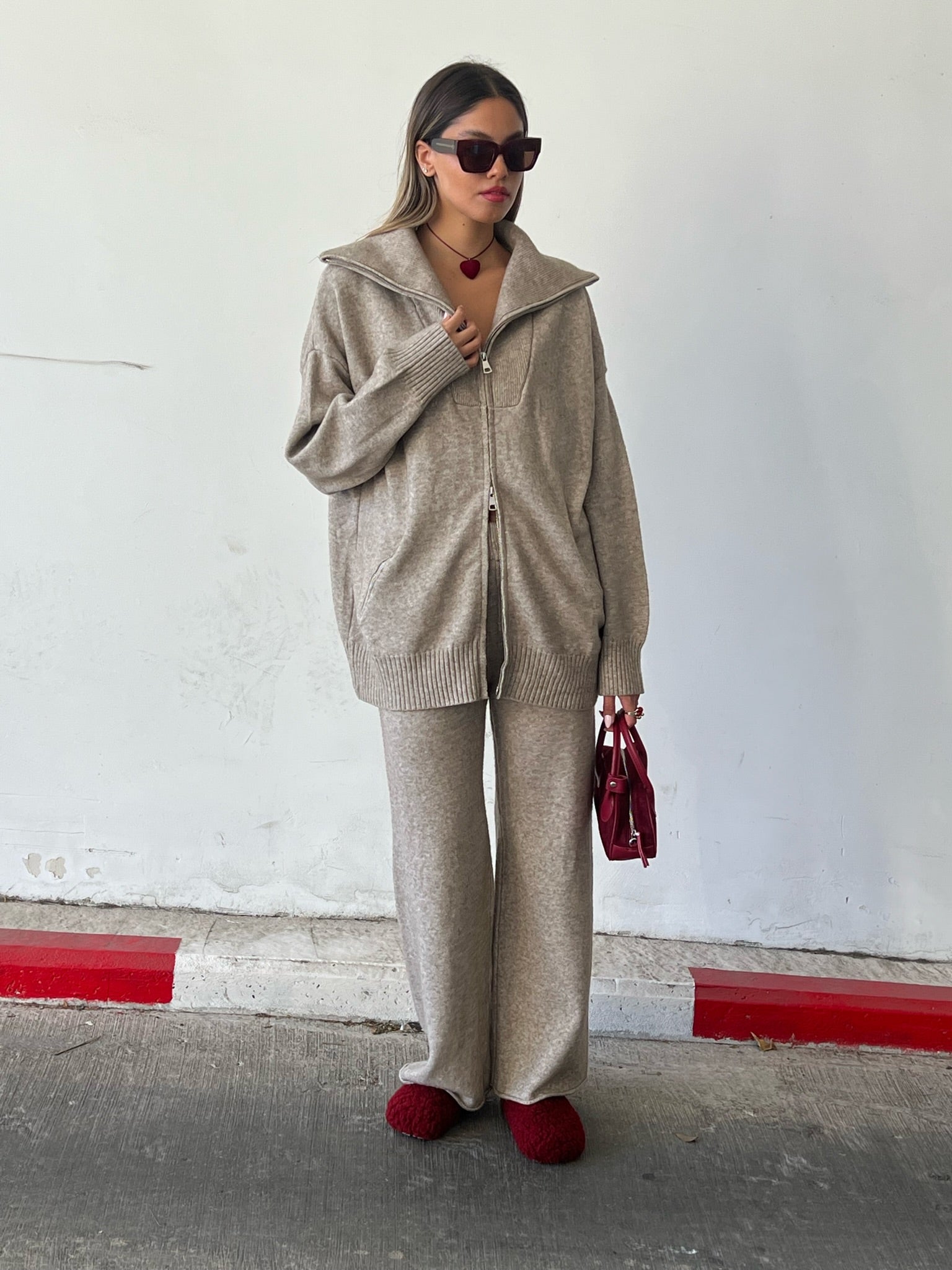 חליפת סריג היילי דבש