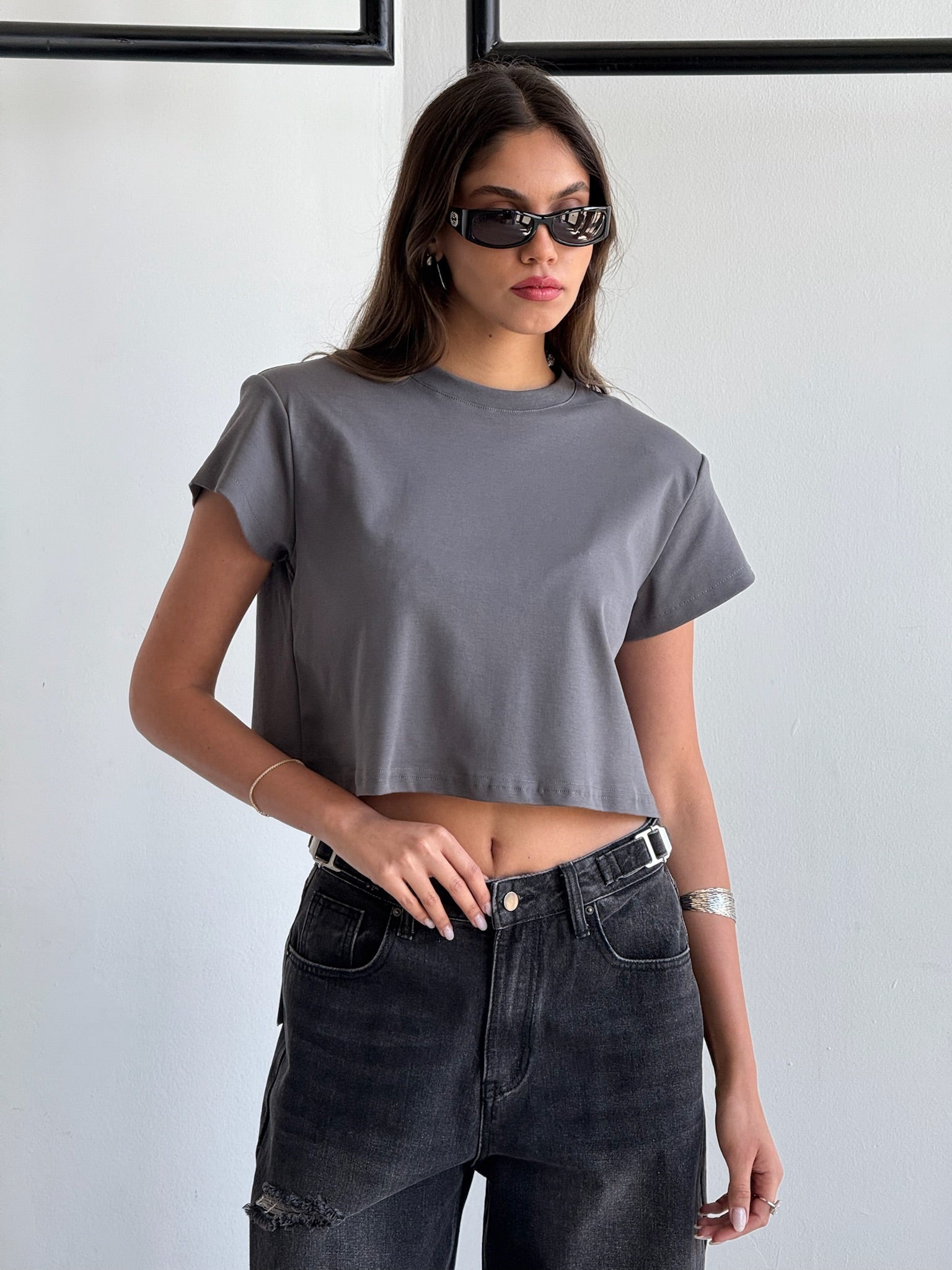 חולצת בילי אפור