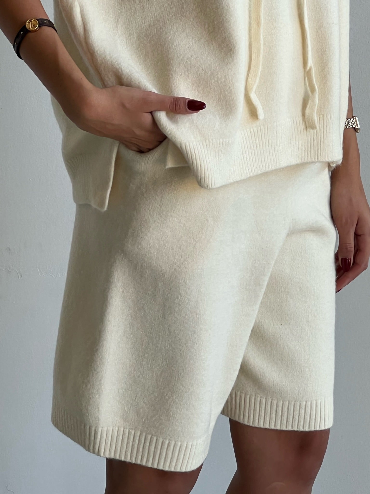 חליפת סריג דוריה שמנת