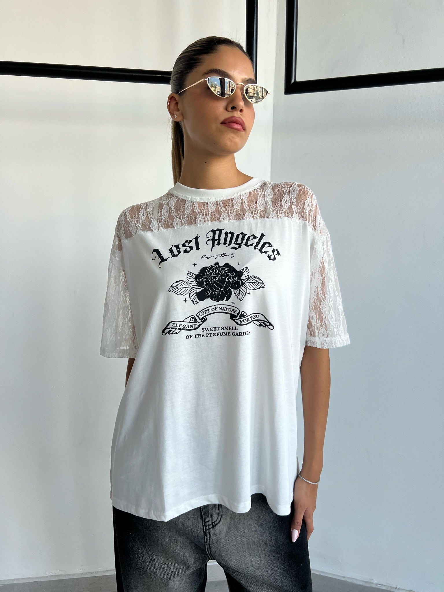 חולצת נלי לבן