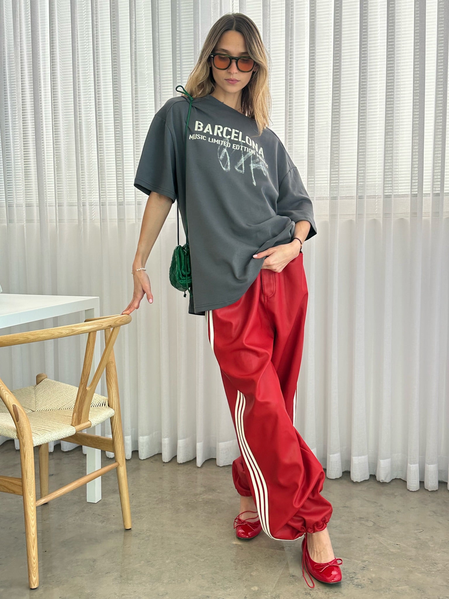 מכנס דמוי עור לורן אדום