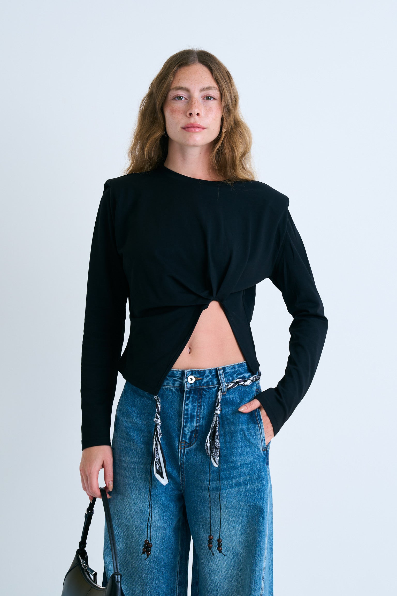 חולצת אליה שחור