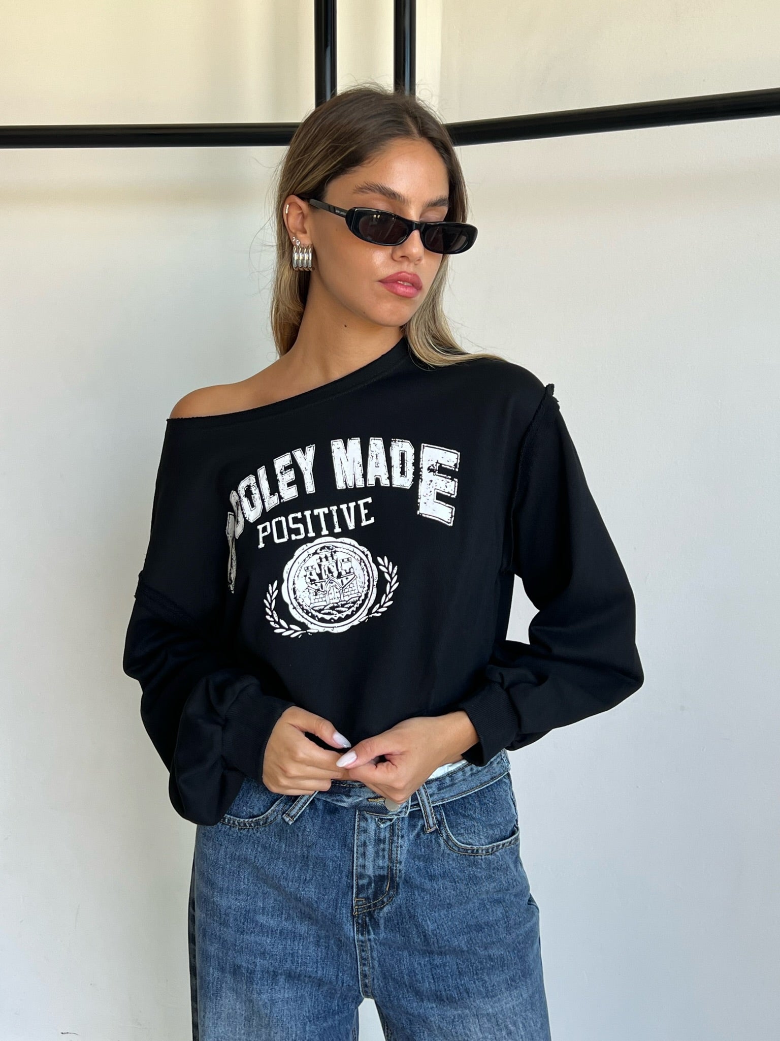 סווצר מאליס שחור