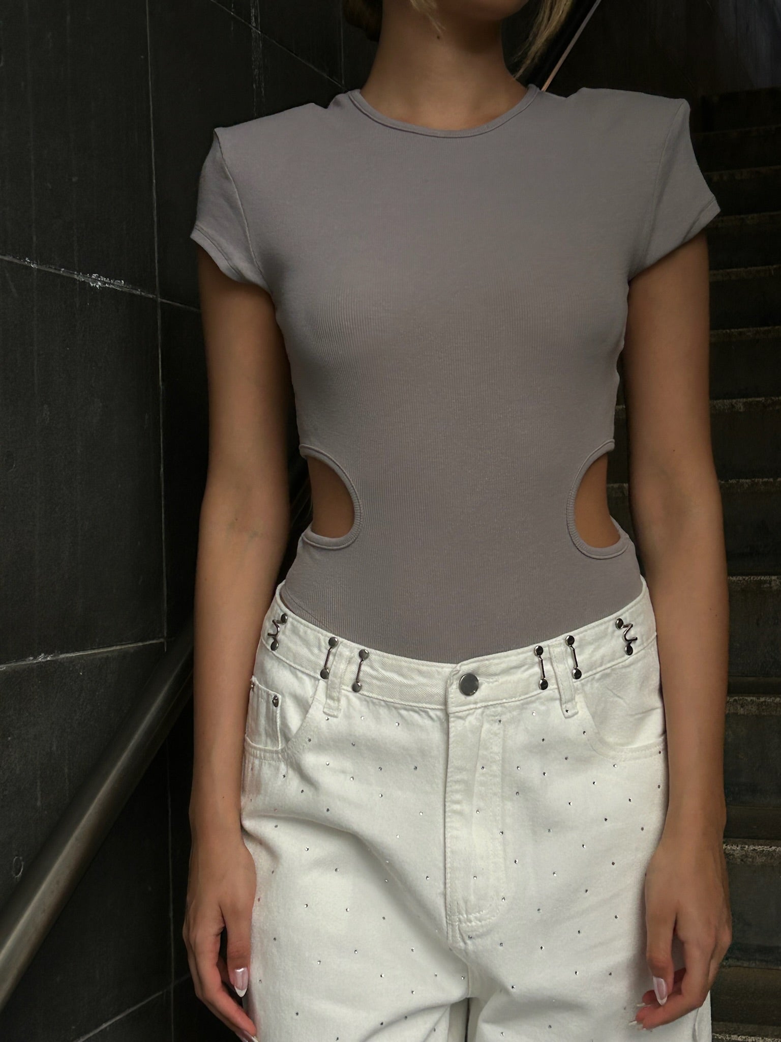 בגד גוף תיאה אפור