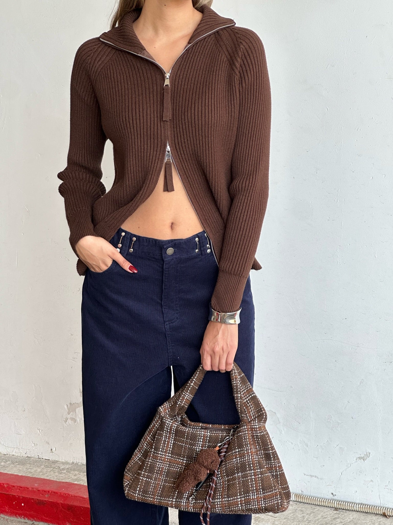 סריג נריה חום