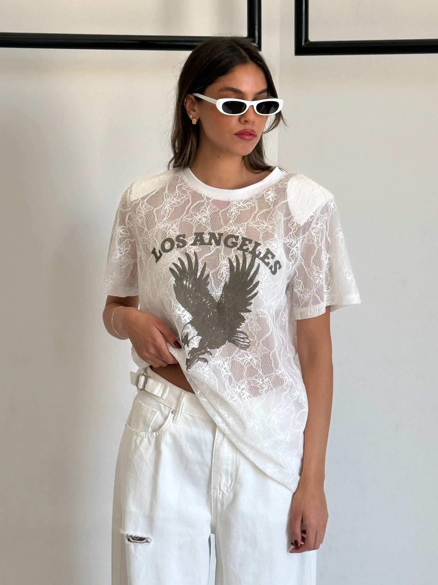 חולצת אל תחרה