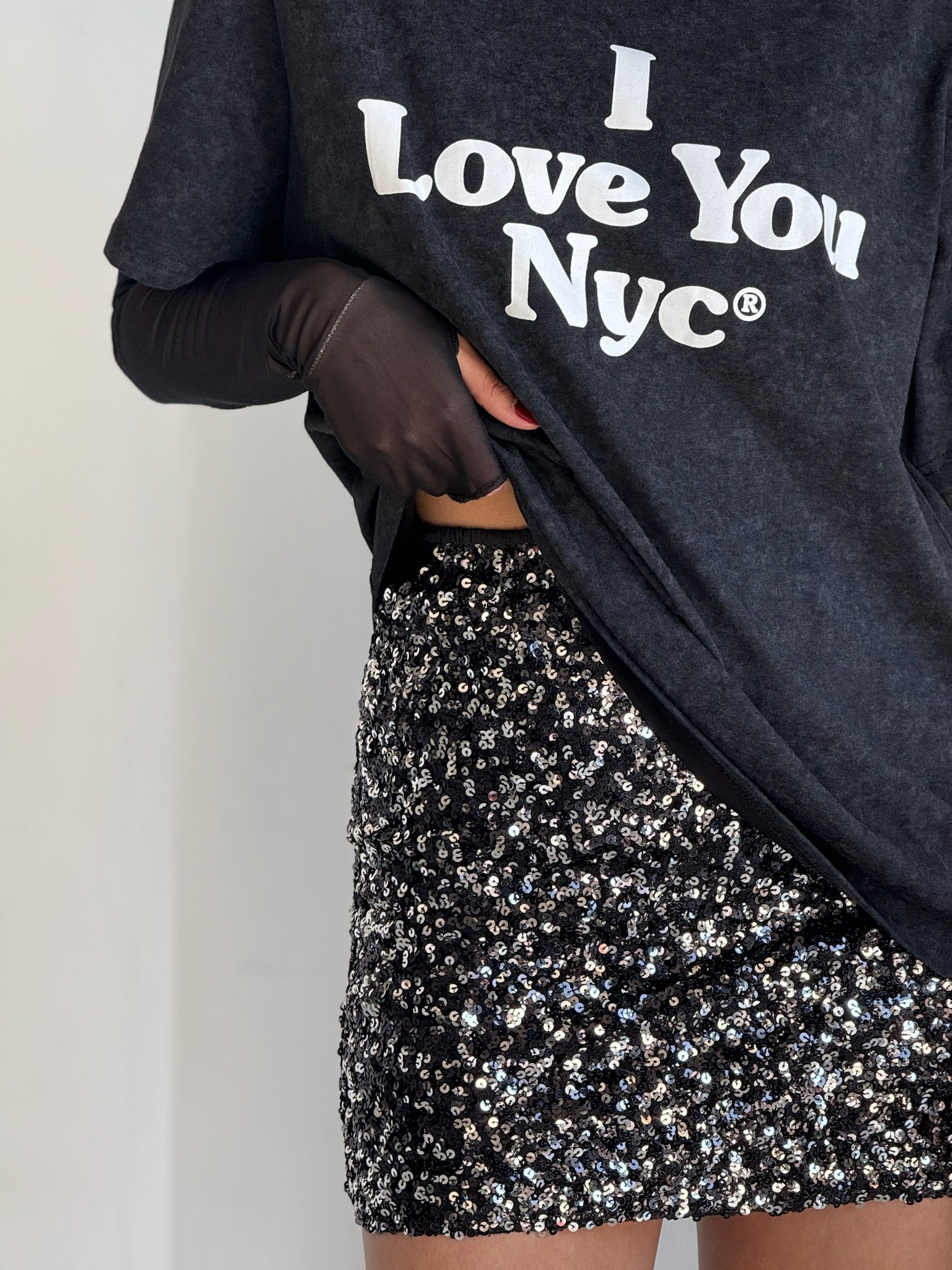 חצאית טום פייטים כסוף שחור