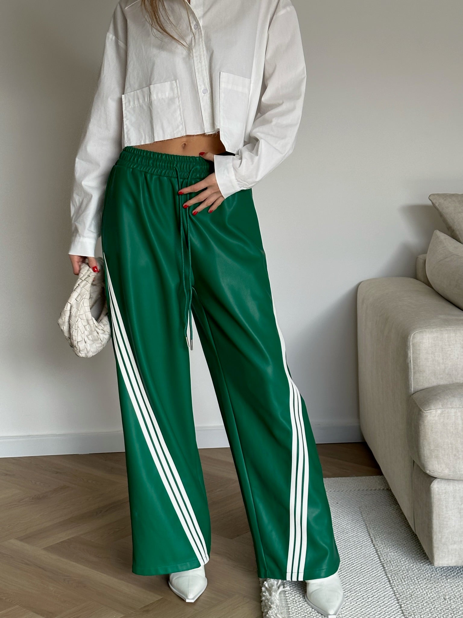 מכנס תאי דמוי עור ירוק