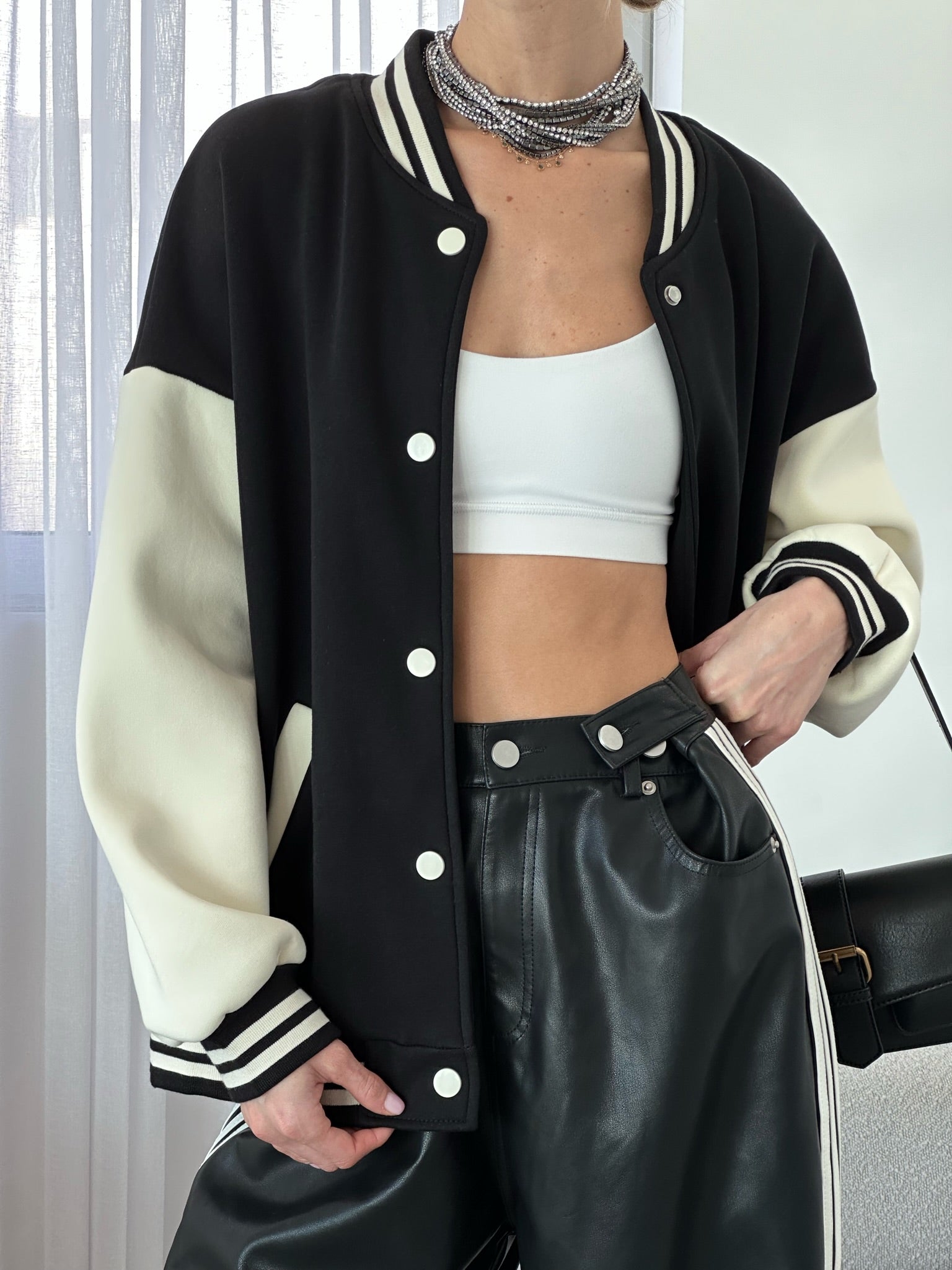 מכנס דמוי עור לורן שחור