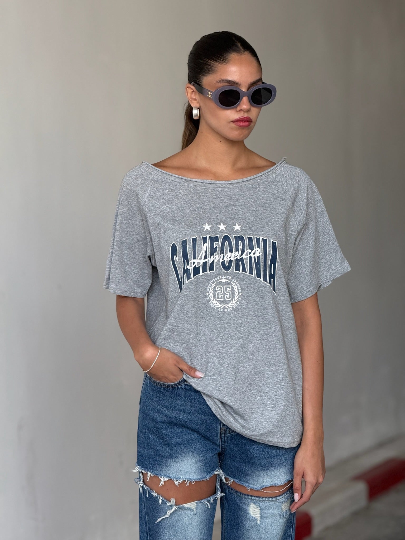 חולצת אגת אפור