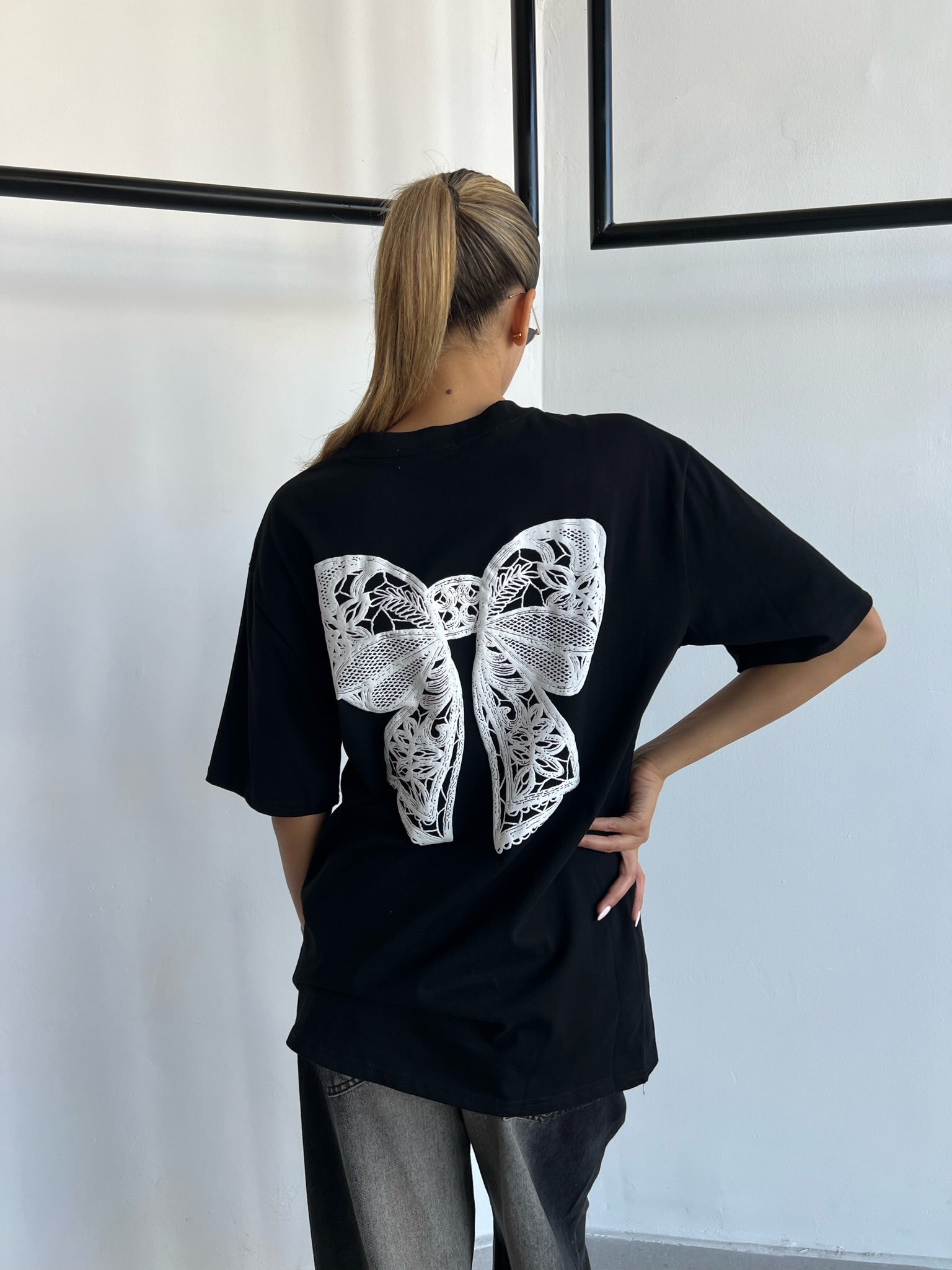 חולצת לירום שחור