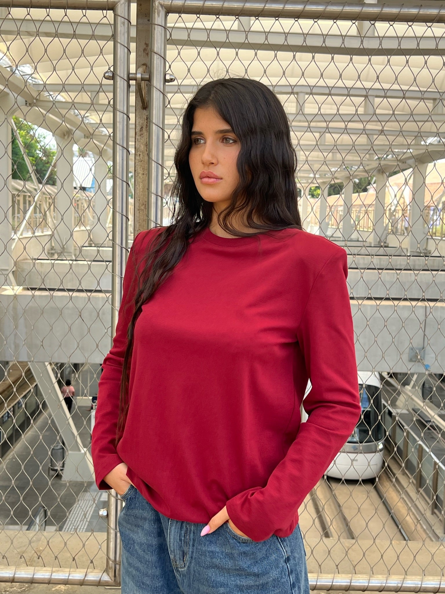 חולצת ליביה אדום