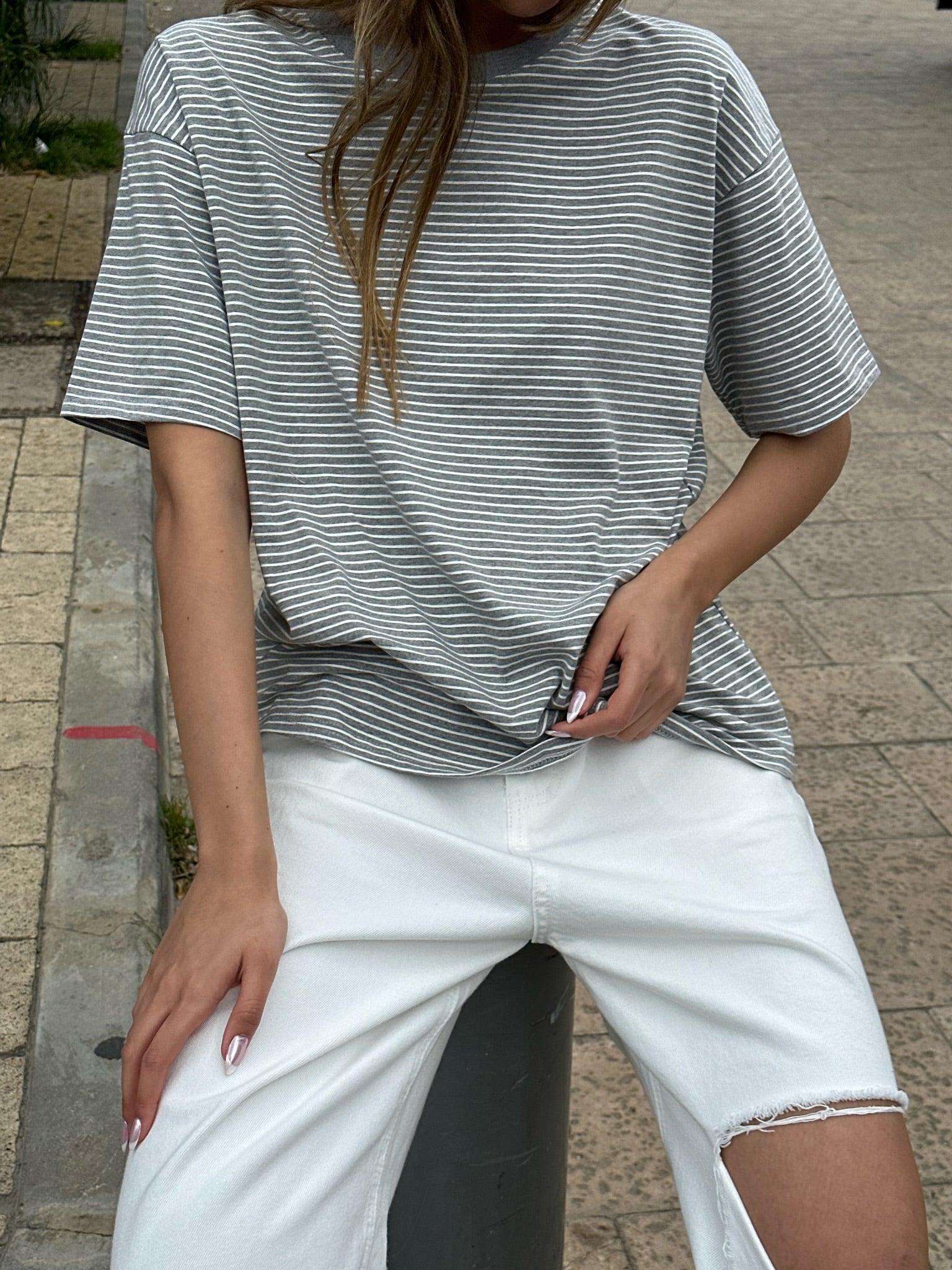 חולצת תיאה אפור