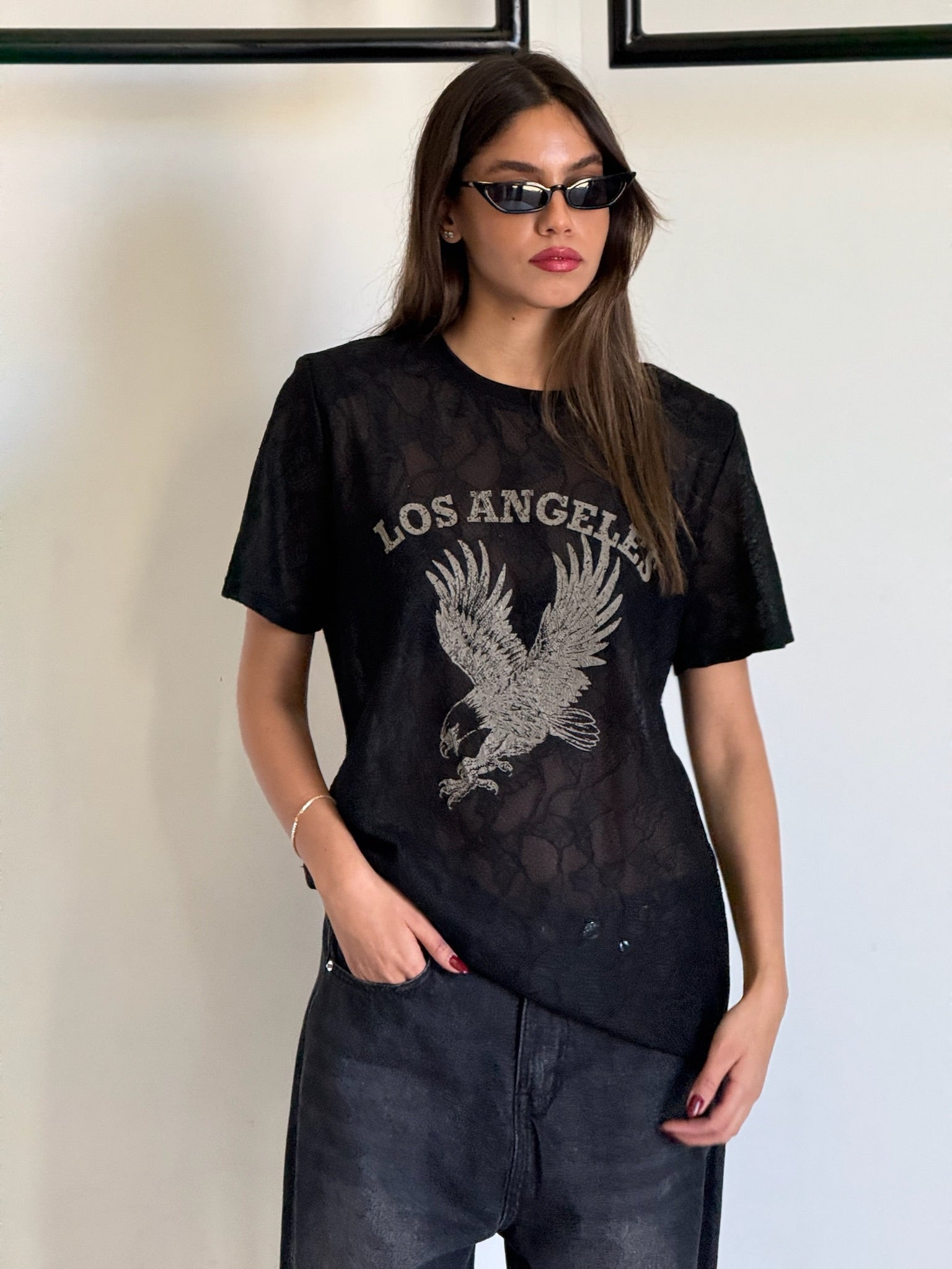 חולצת אל תחרה