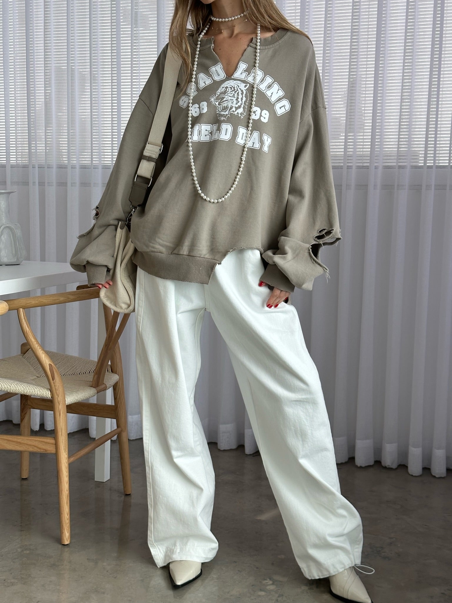 סווצר היילי בג