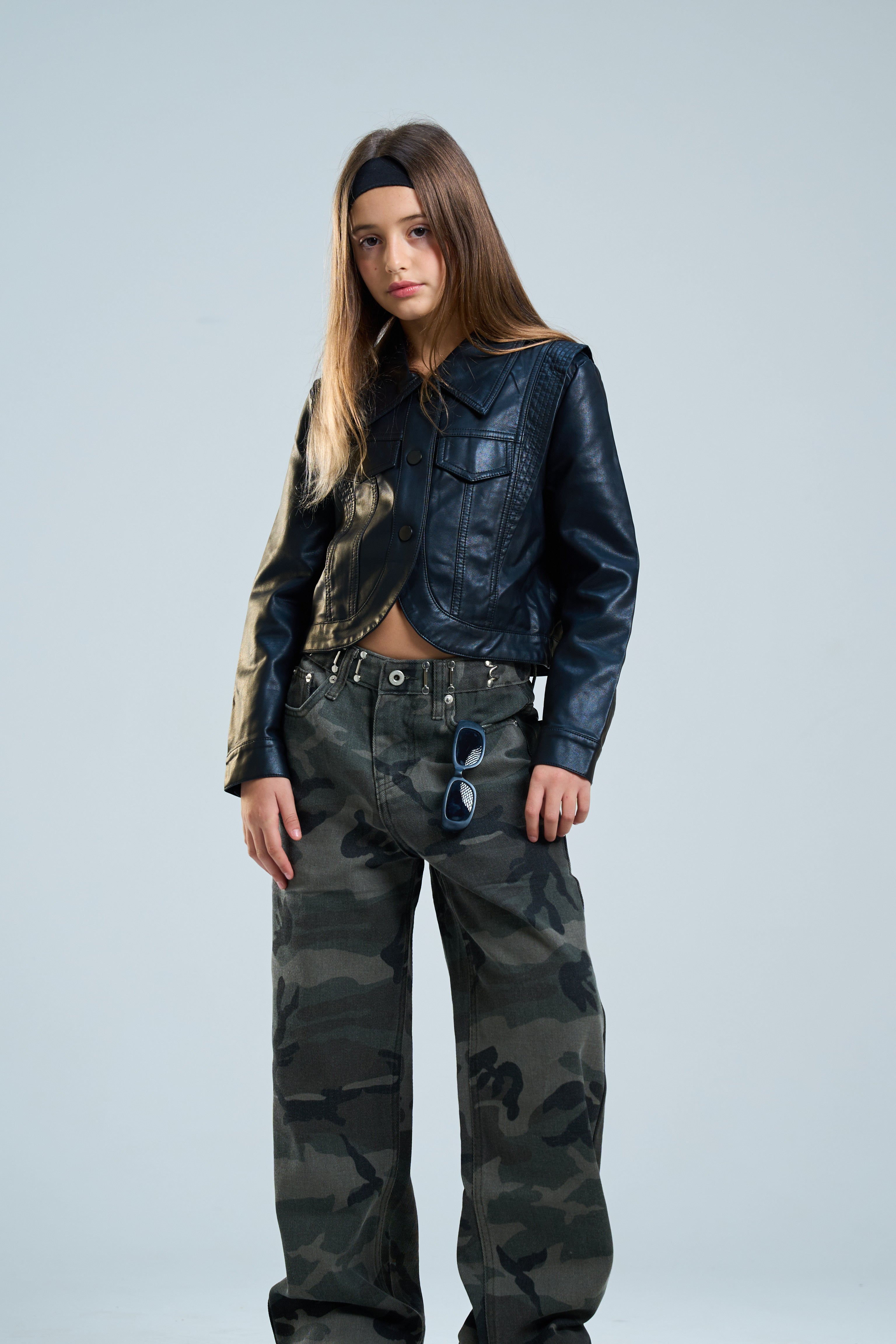 ג׳קט גאיה דמוי עור שחור