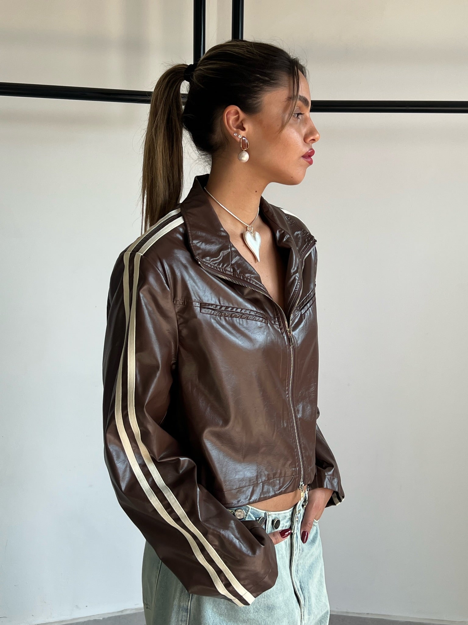 ג׳קט רז דמוי עור חום