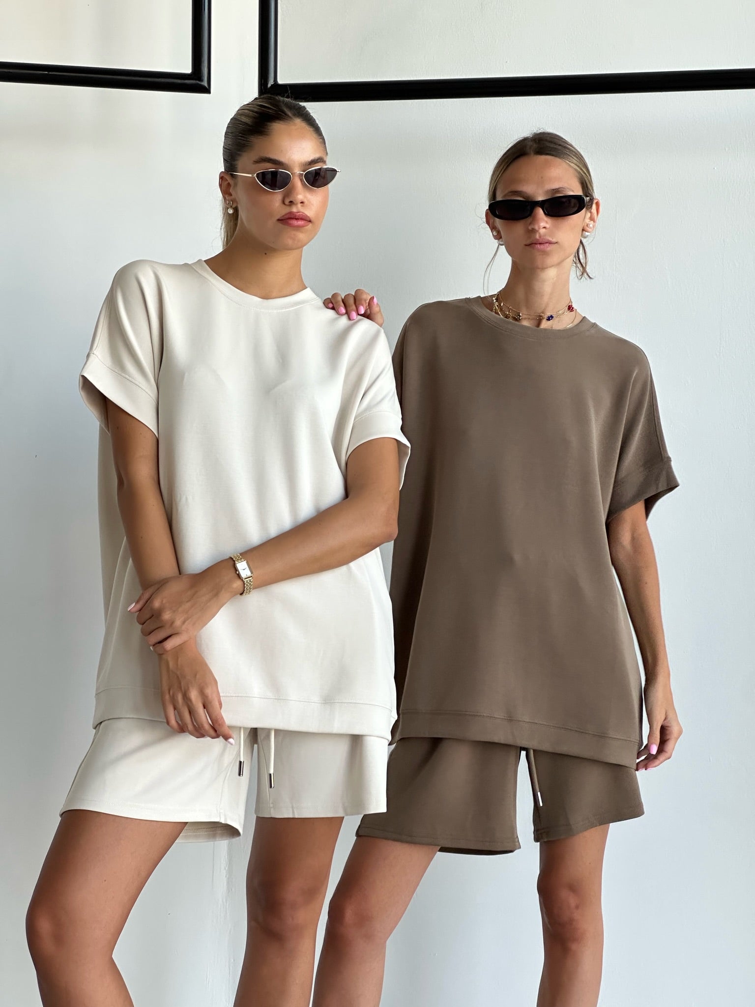 חליפת רונה שמנת