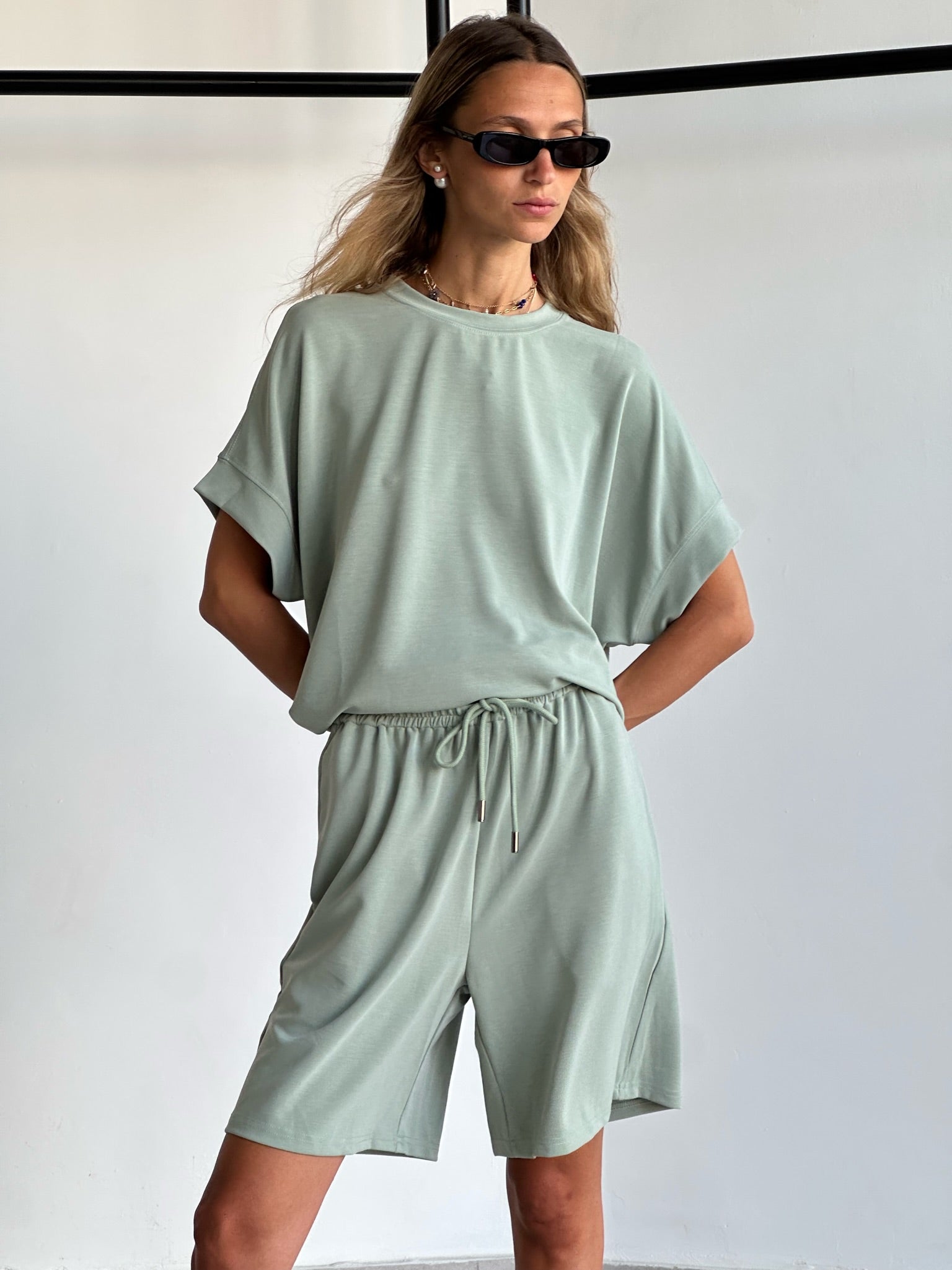 חליפת רונה ירוק