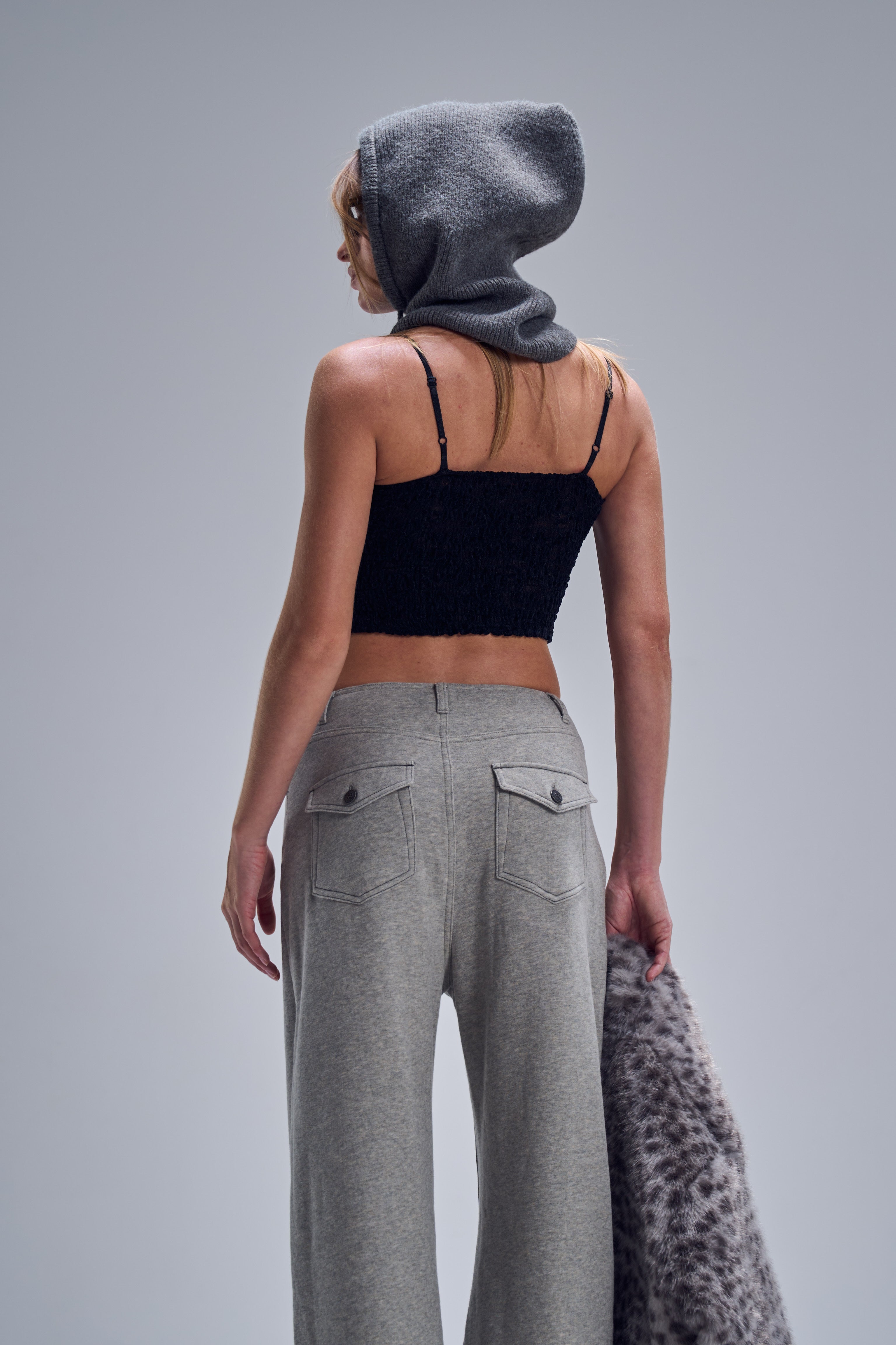 טופ לייסי שחור