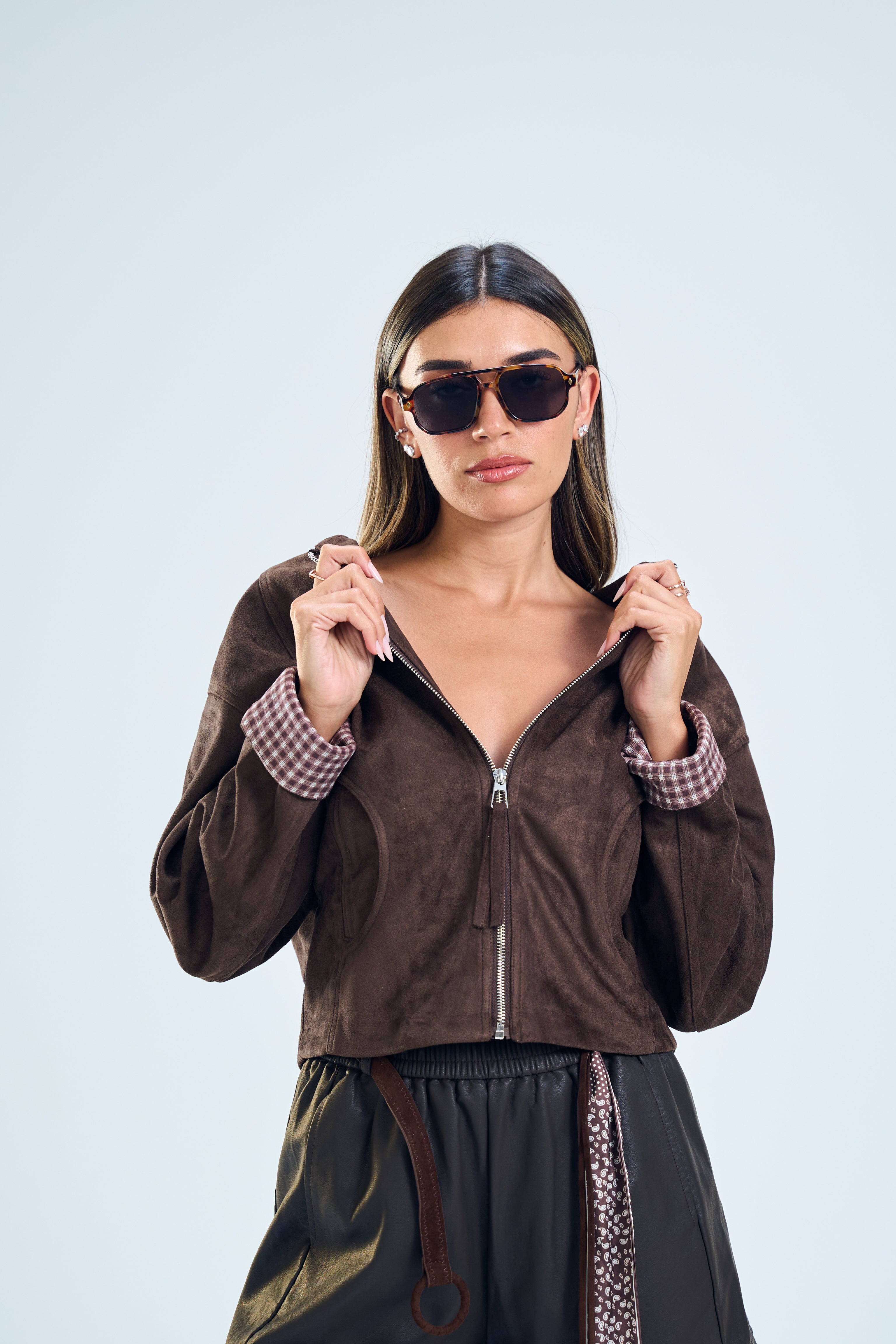 מכנס איב דמוי עור חום