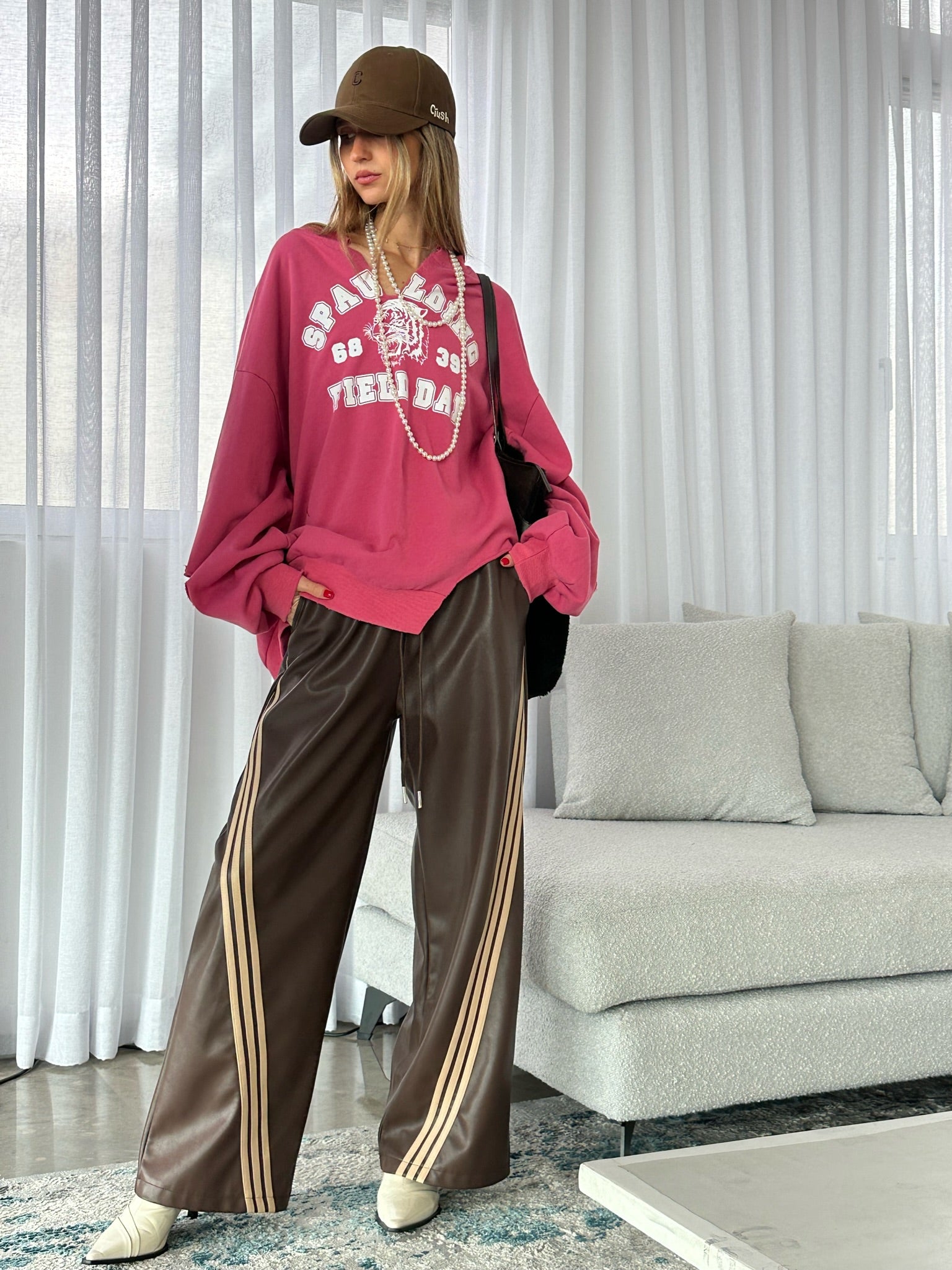 מכנס תאי דמוי עור חום