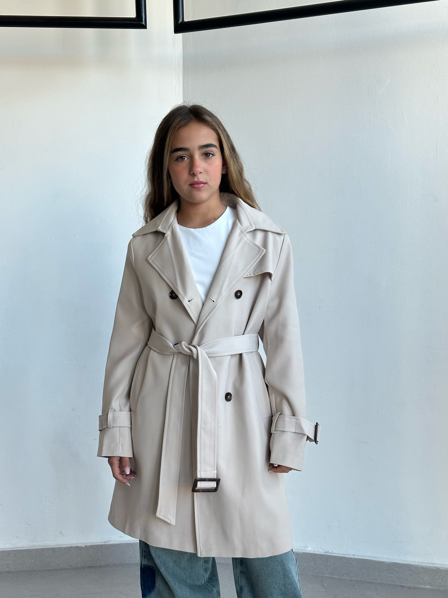 מעיל אלואיז אבן