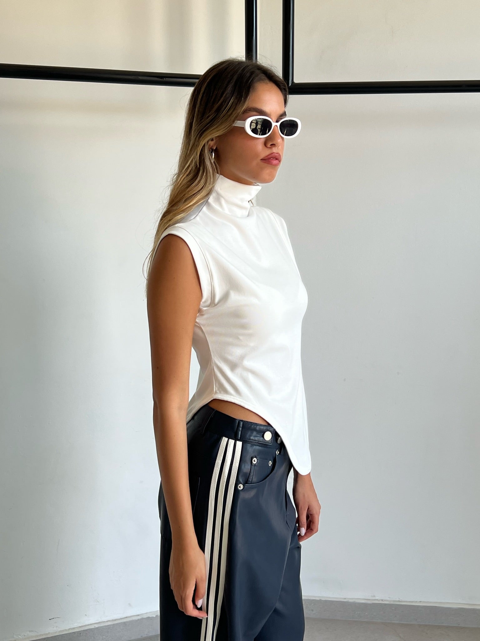 מכנס דמוי עור לורן כחול כהה