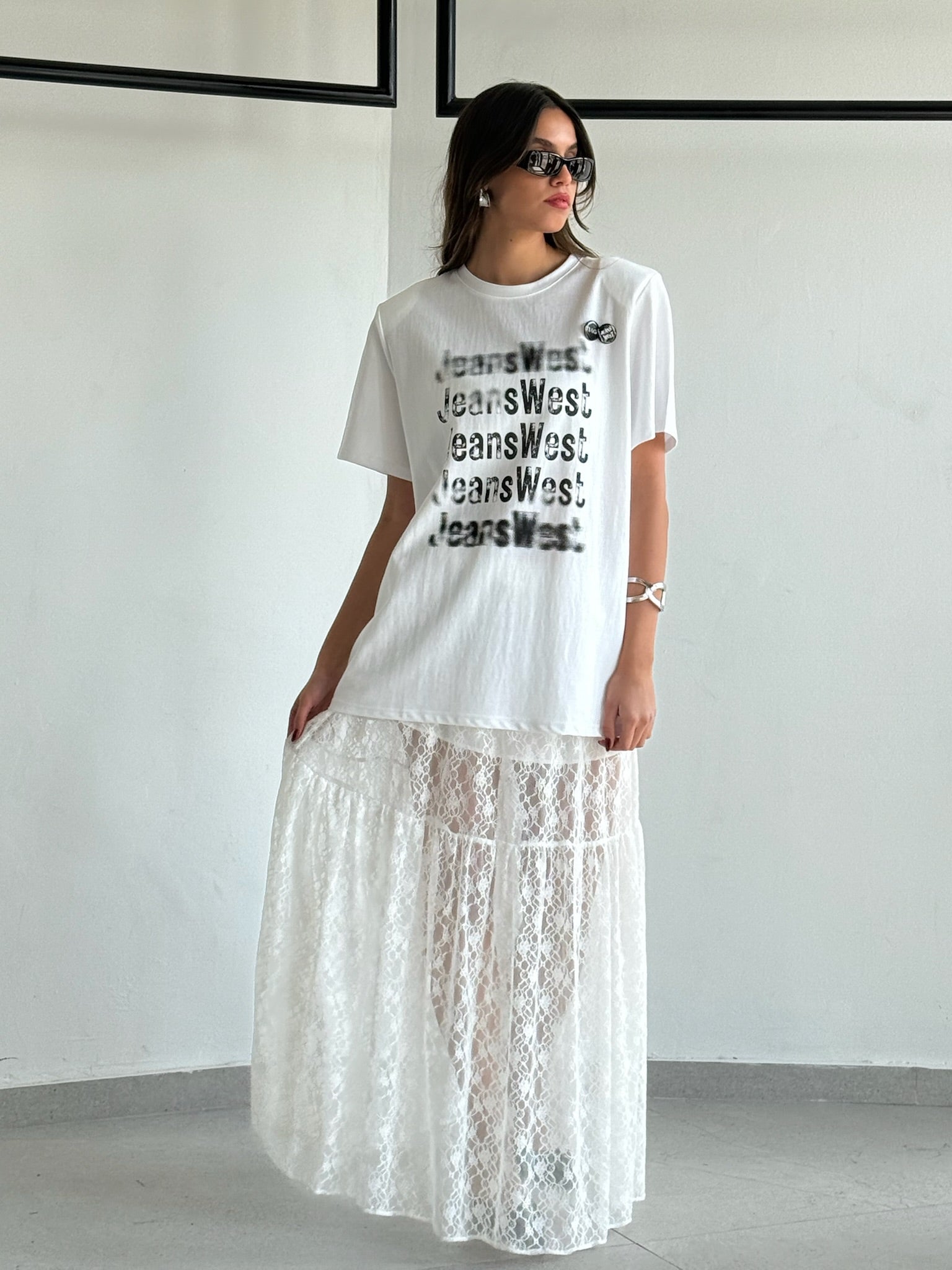 חולצת אמור לבן