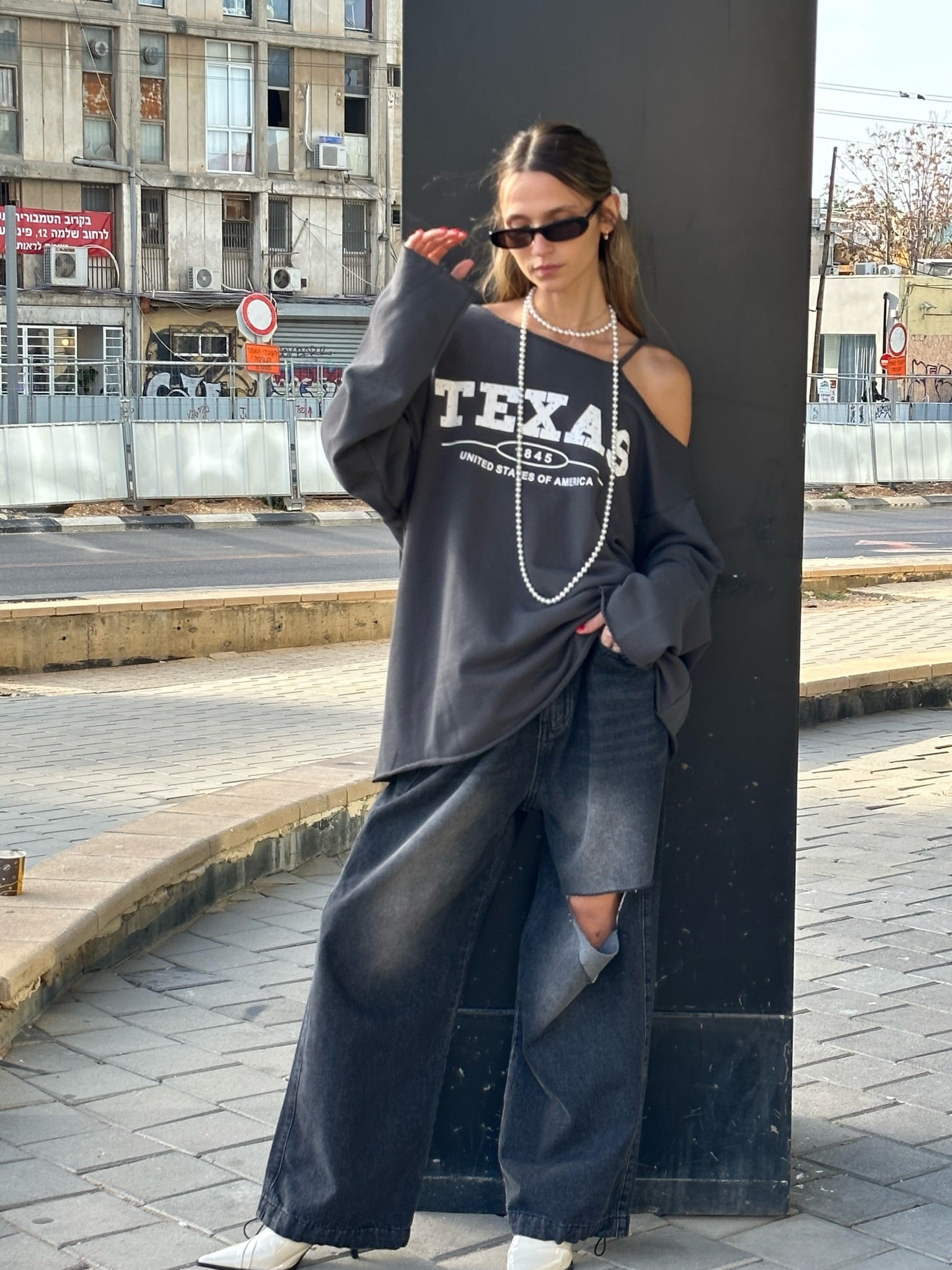 סווצר נינה אפור