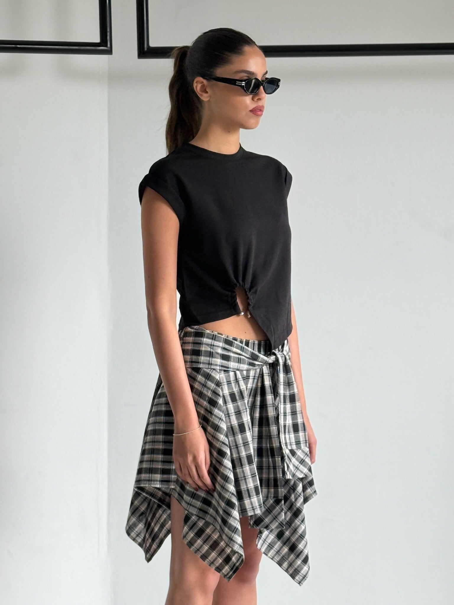 חולצת ראם שחור