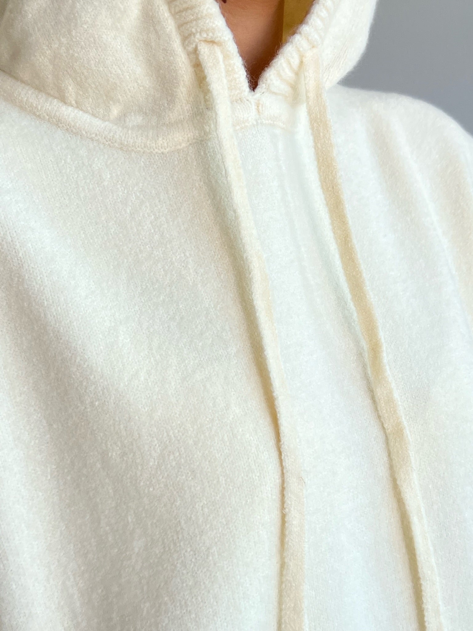 חליפת סריג דוריה שמנת