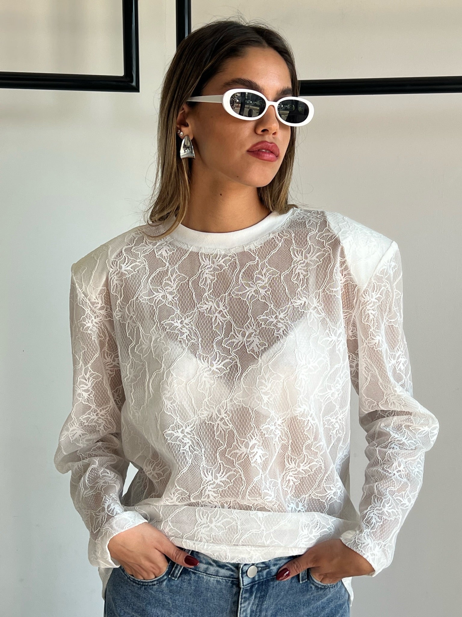 חולצת לייה תחרה לבן