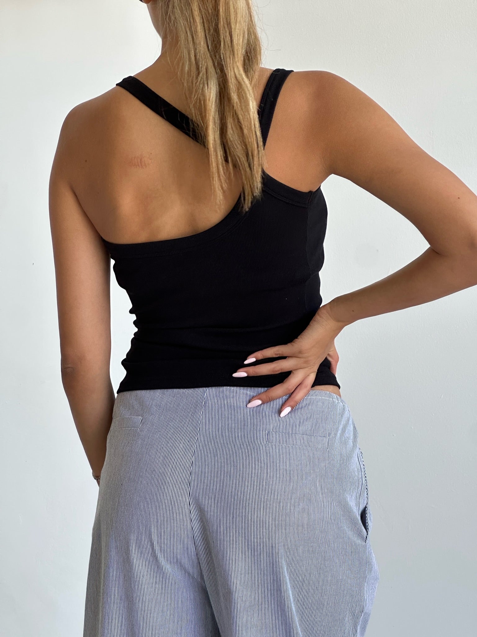 מכנס לוטם פסים שחור