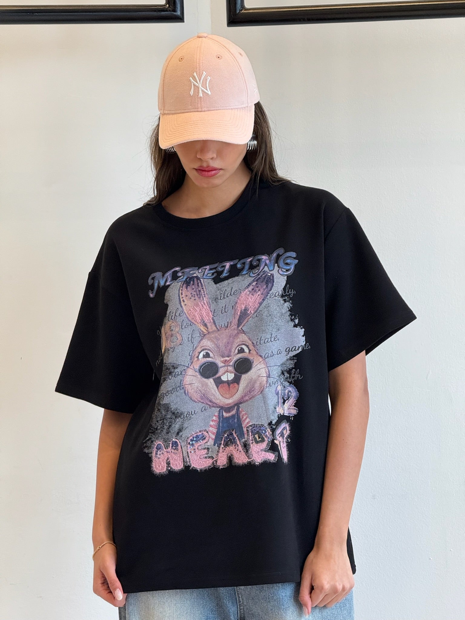 חולצת באני שחור