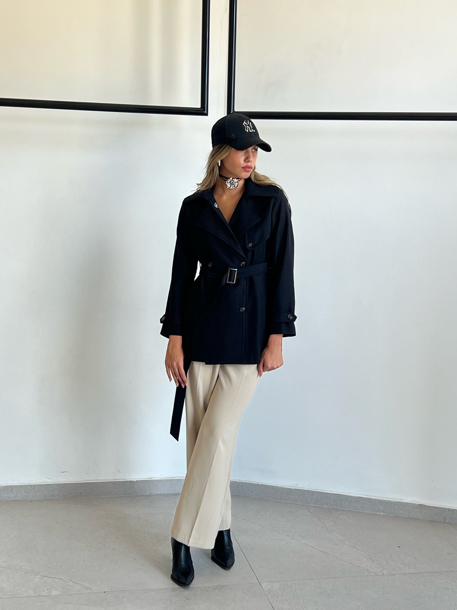 מעיל רומי שחור