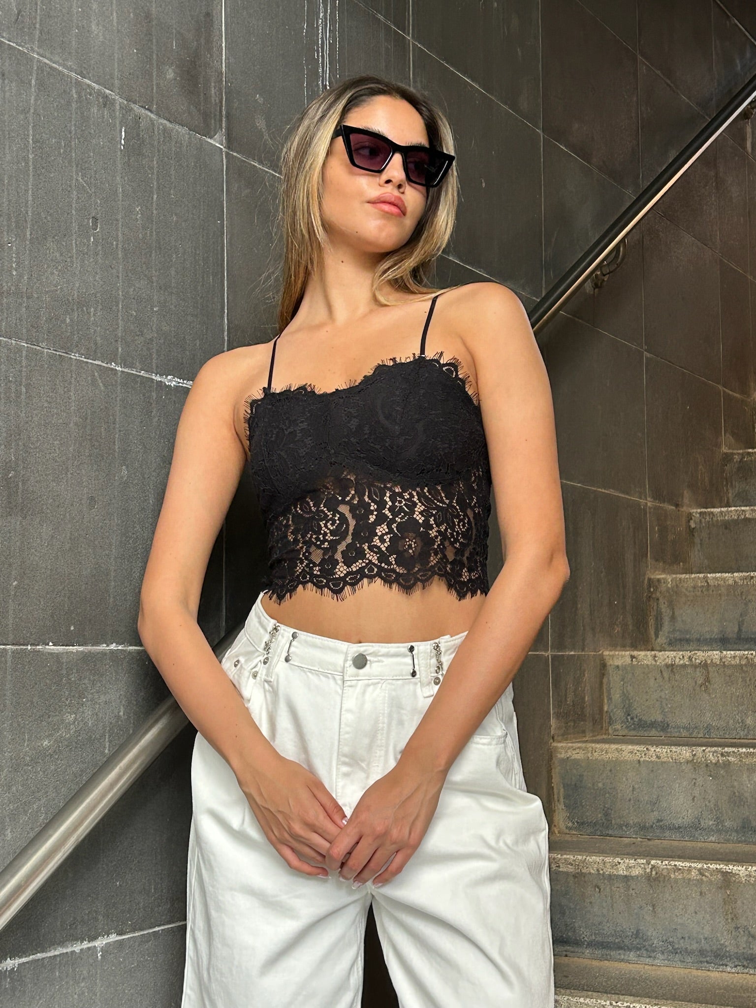 טופ תחרה נלה