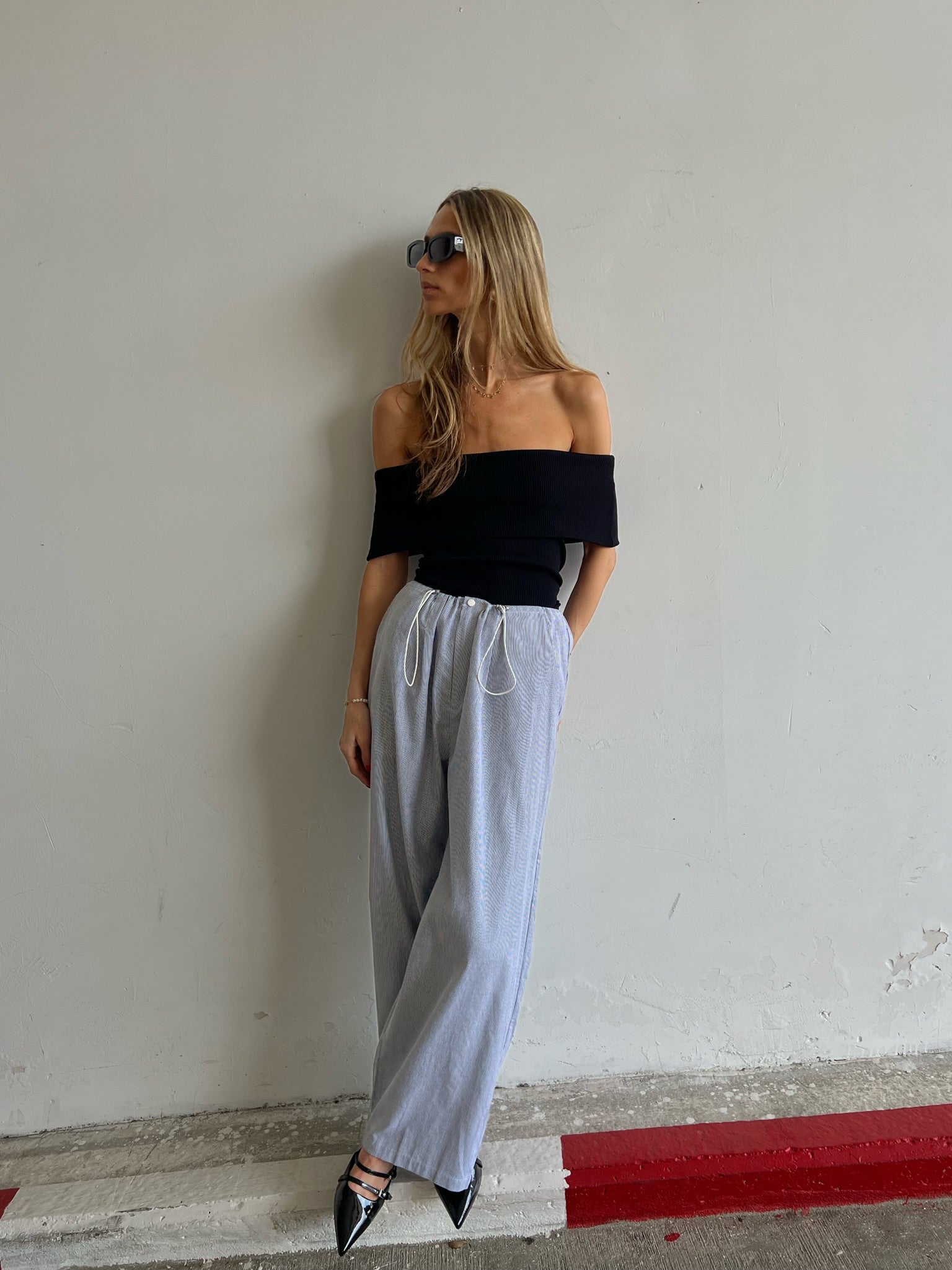 מכנס לוטם פסים שחור