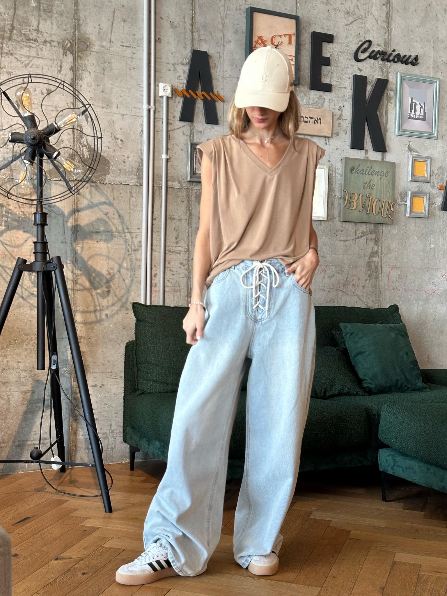 ג׳ינס שיר תכלת