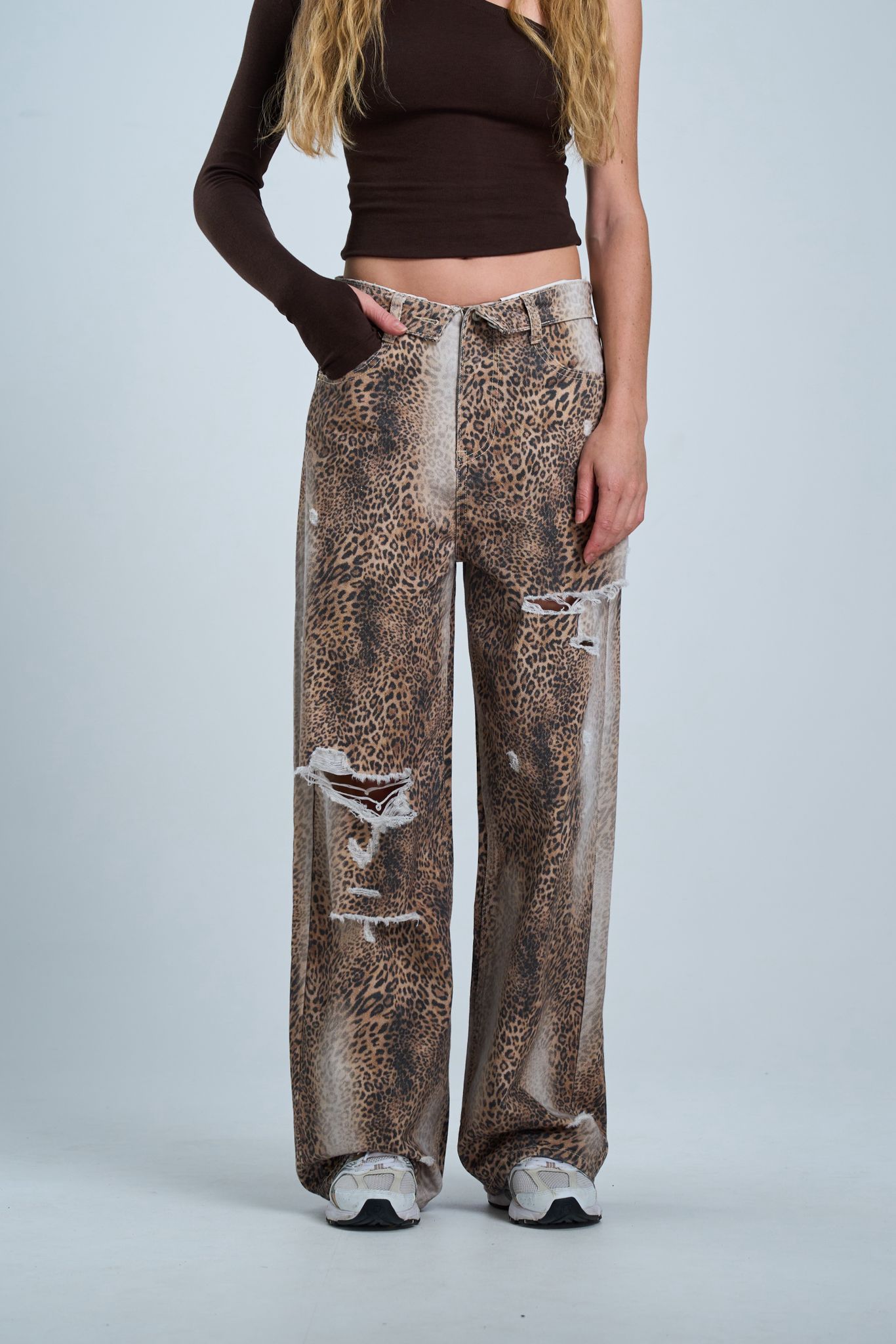 מכנס ג׳ינס בנו